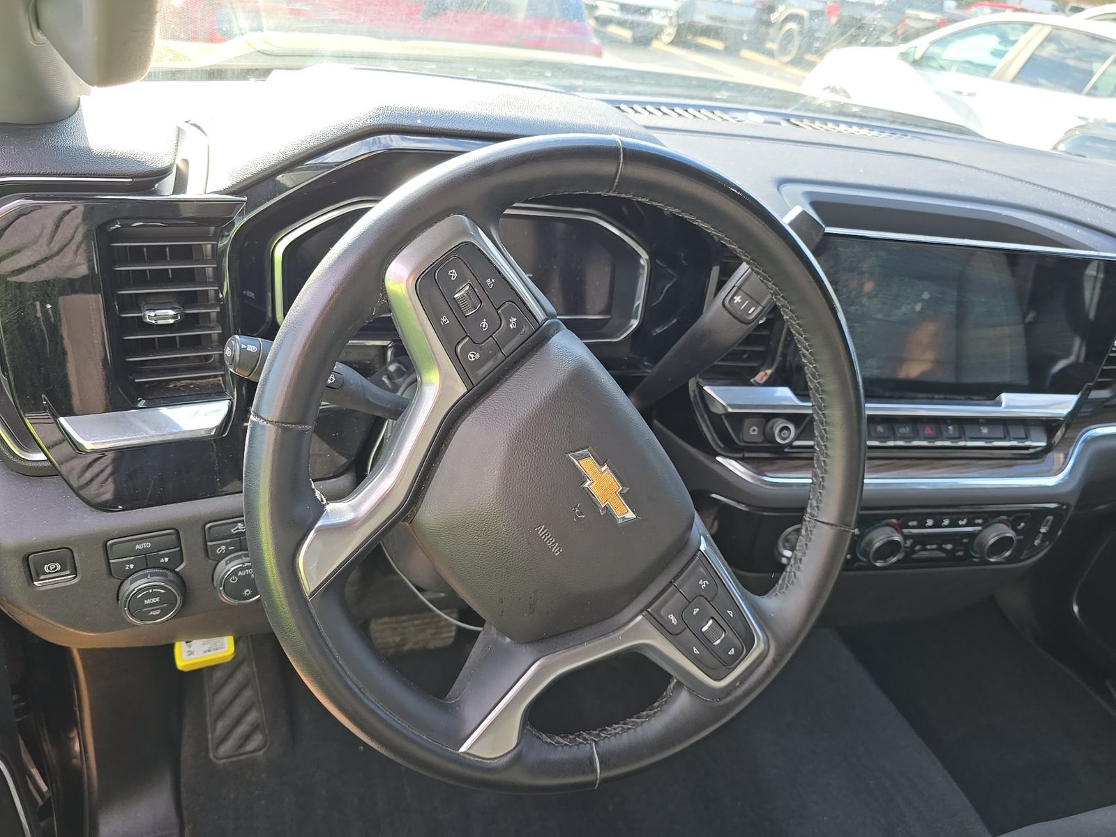 2023 Chevrolet Silverado 1500 LT AWD