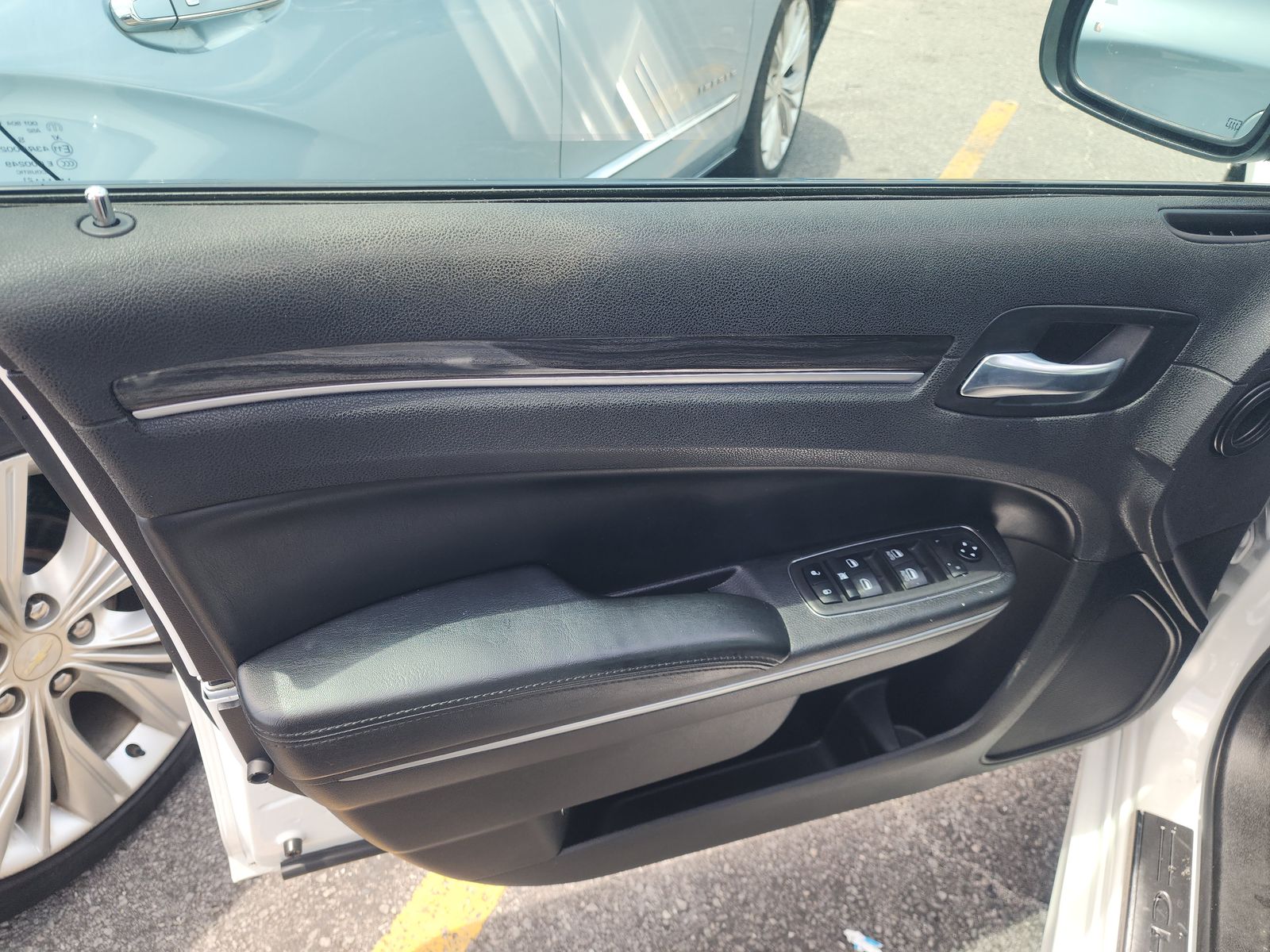 2021 Chrysler 300 Touring L RWD
