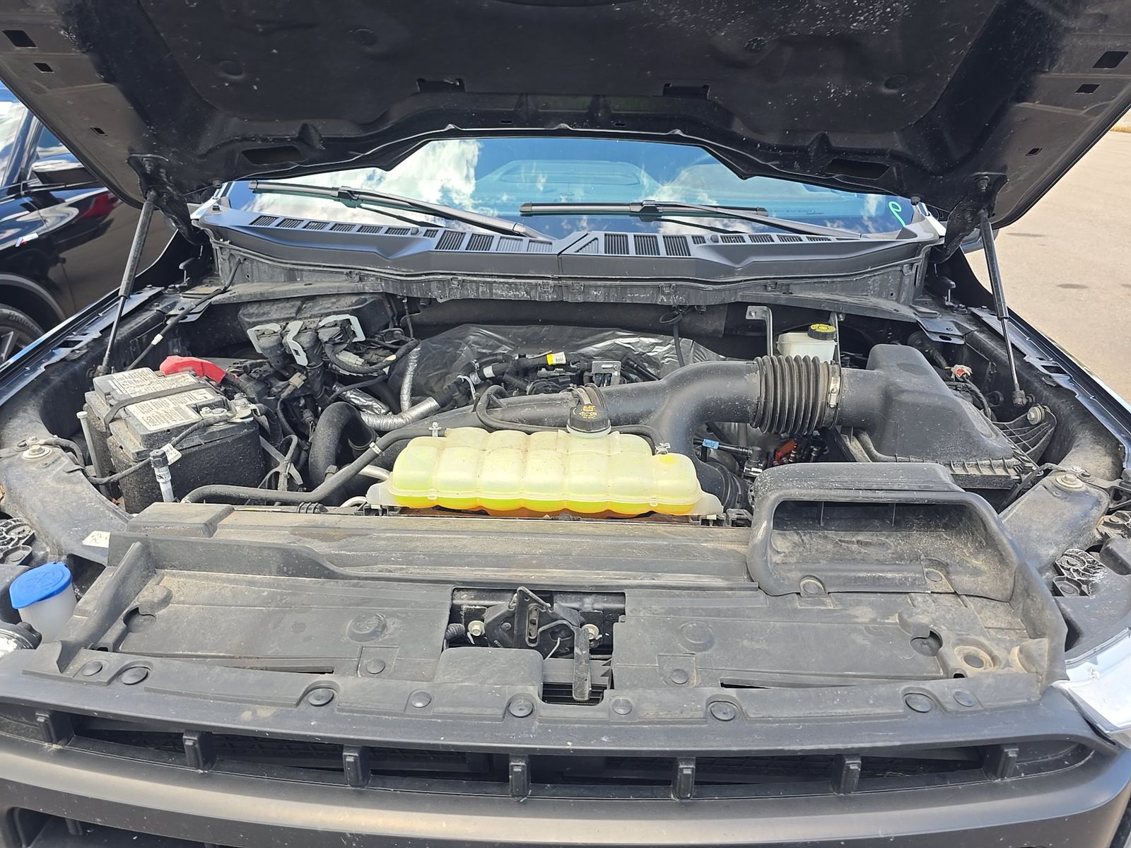 2023 Ford F-150 Lariat AWD