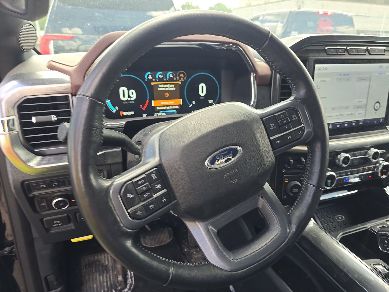 2023 Ford F-150 Lariat AWD
