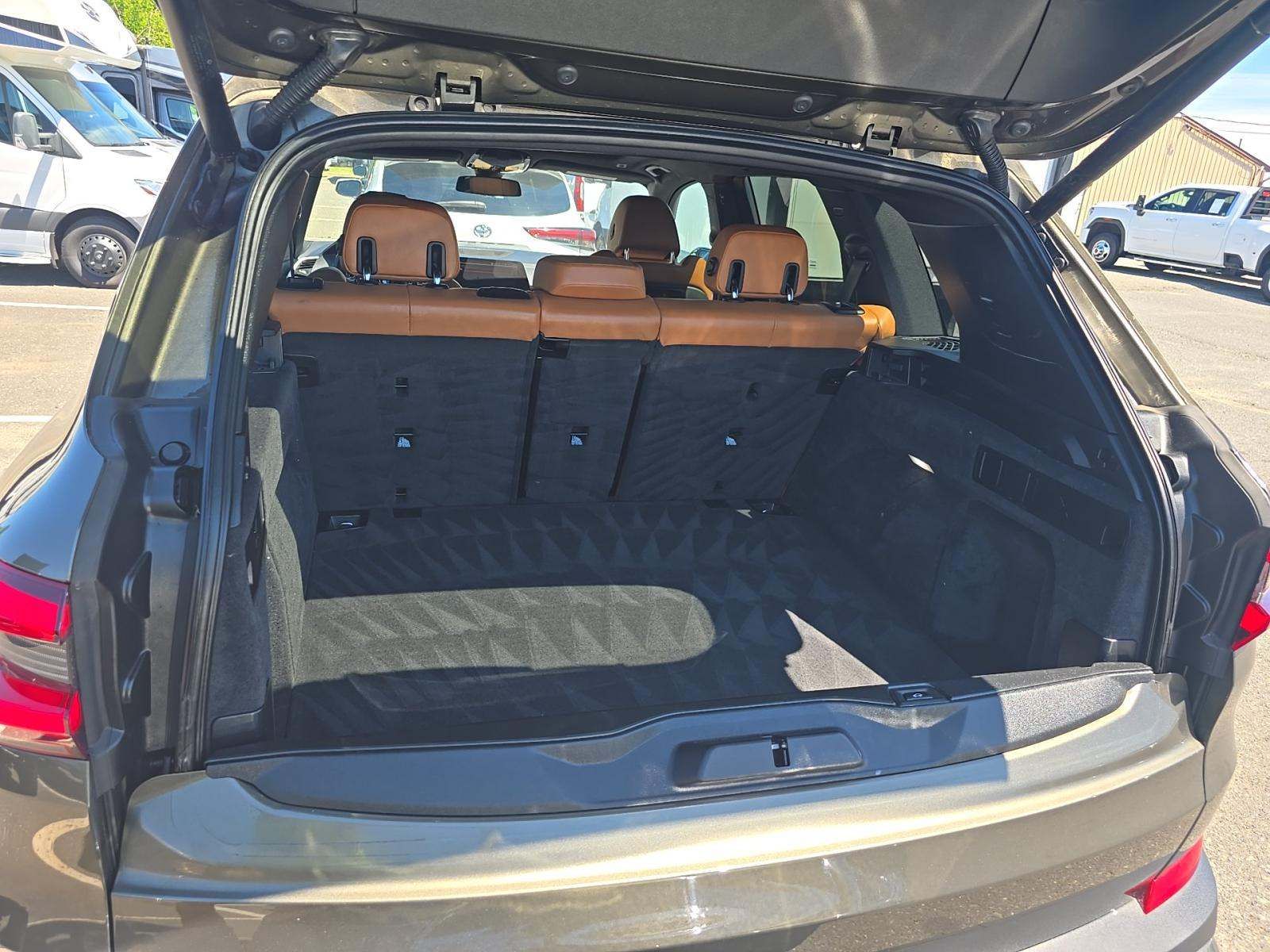 2022 BMW X5 xDrive40i AWD