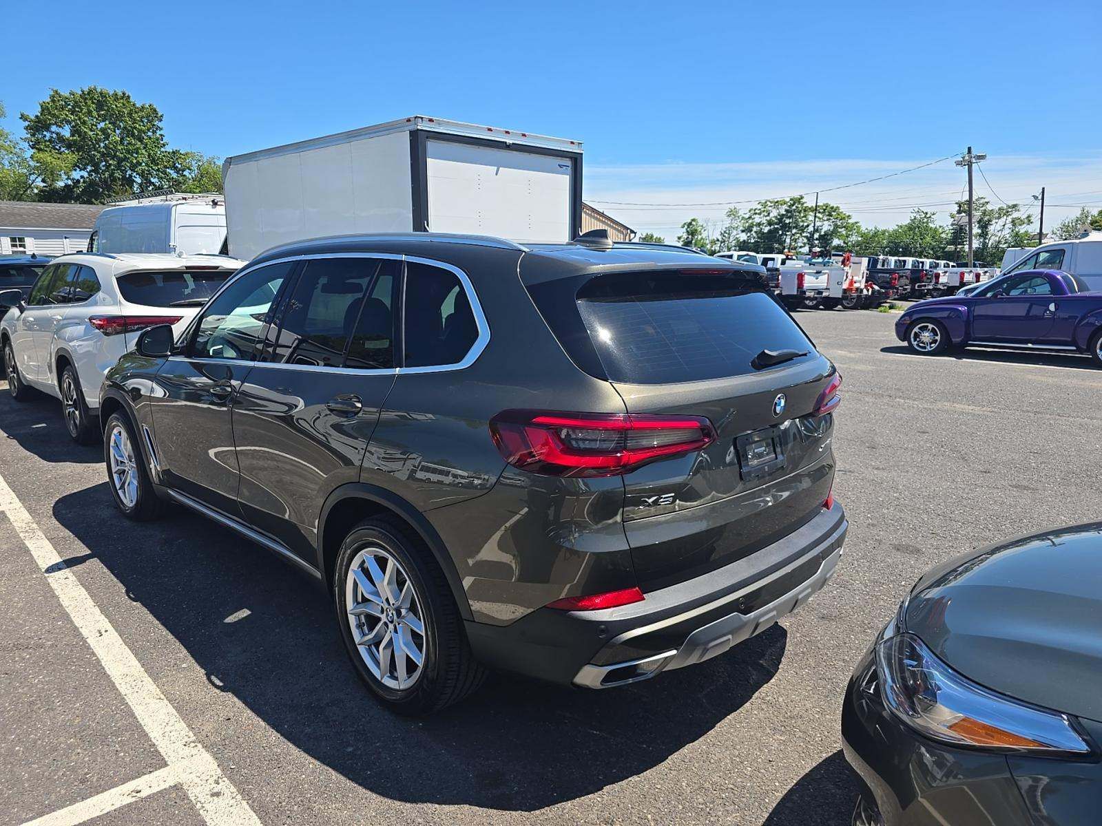 2022 BMW X5 xDrive40i AWD