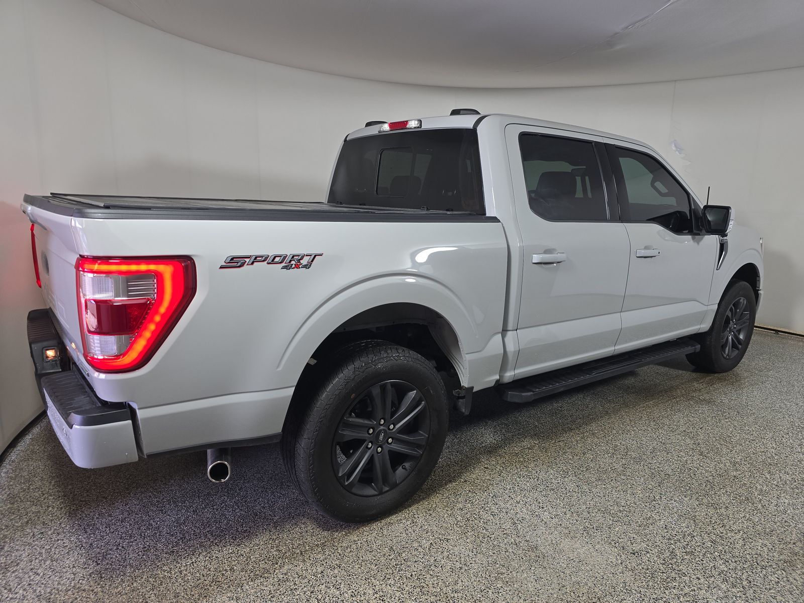 2023 Ford F-150 Lariat AWD