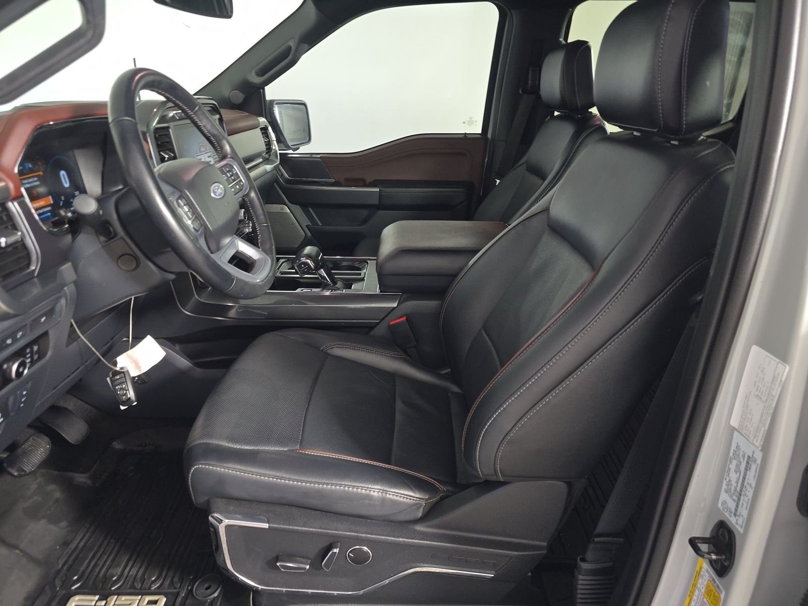 2023 Ford F-150 Lariat AWD