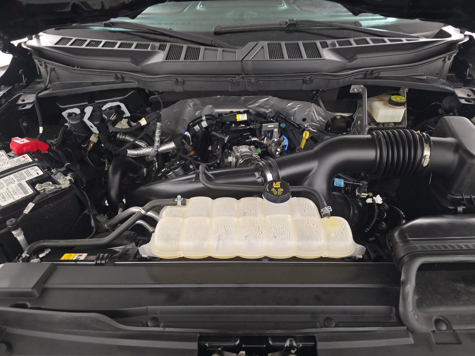 2023 Ford F-150 Lariat AWD