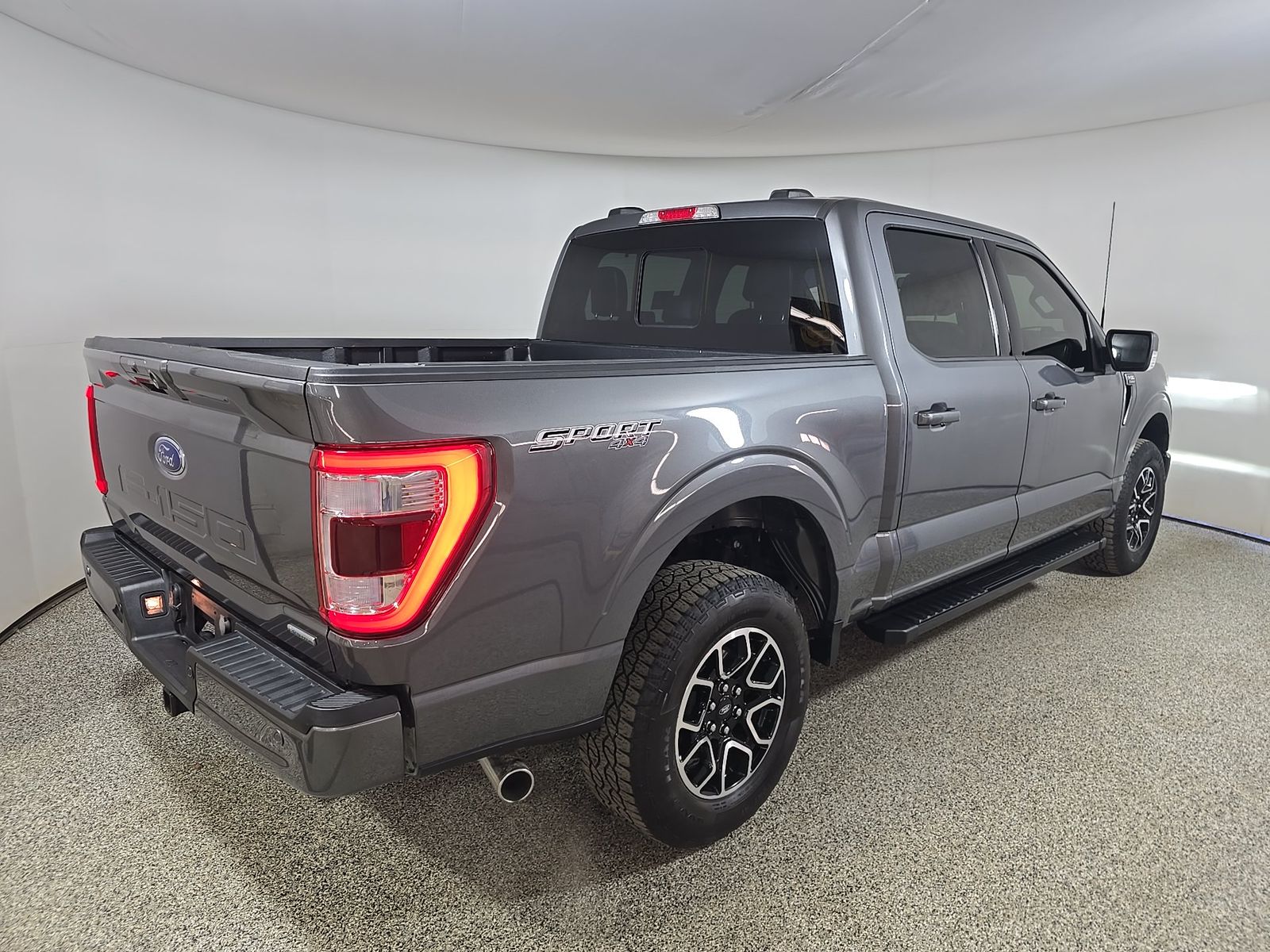 2023 Ford F-150 Lariat AWD