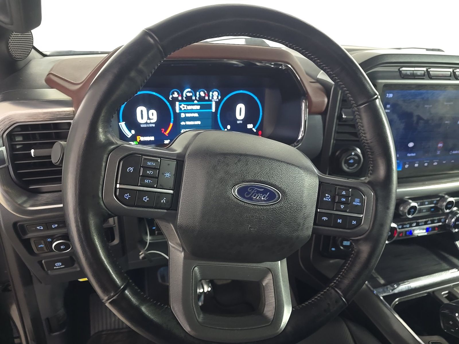 2023 Ford F-150 Lariat AWD