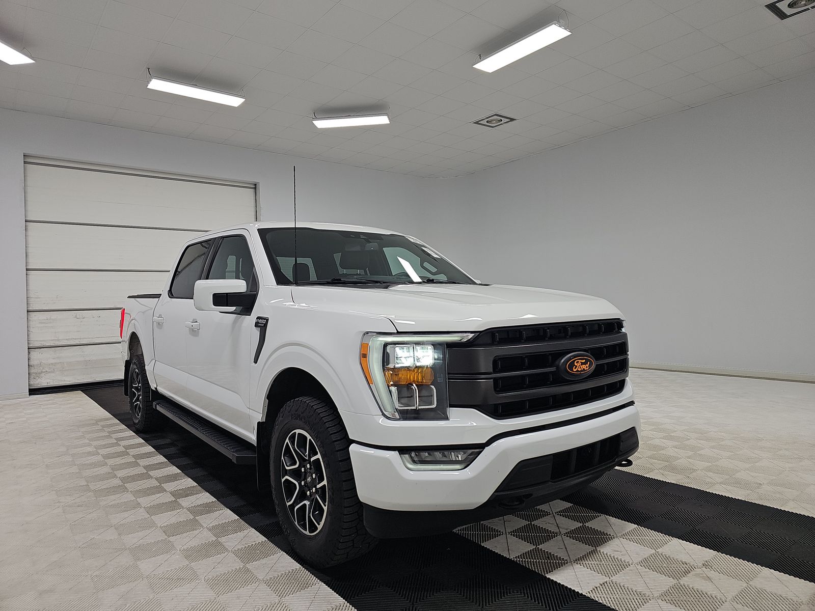 2023 Ford F-150 Lariat AWD