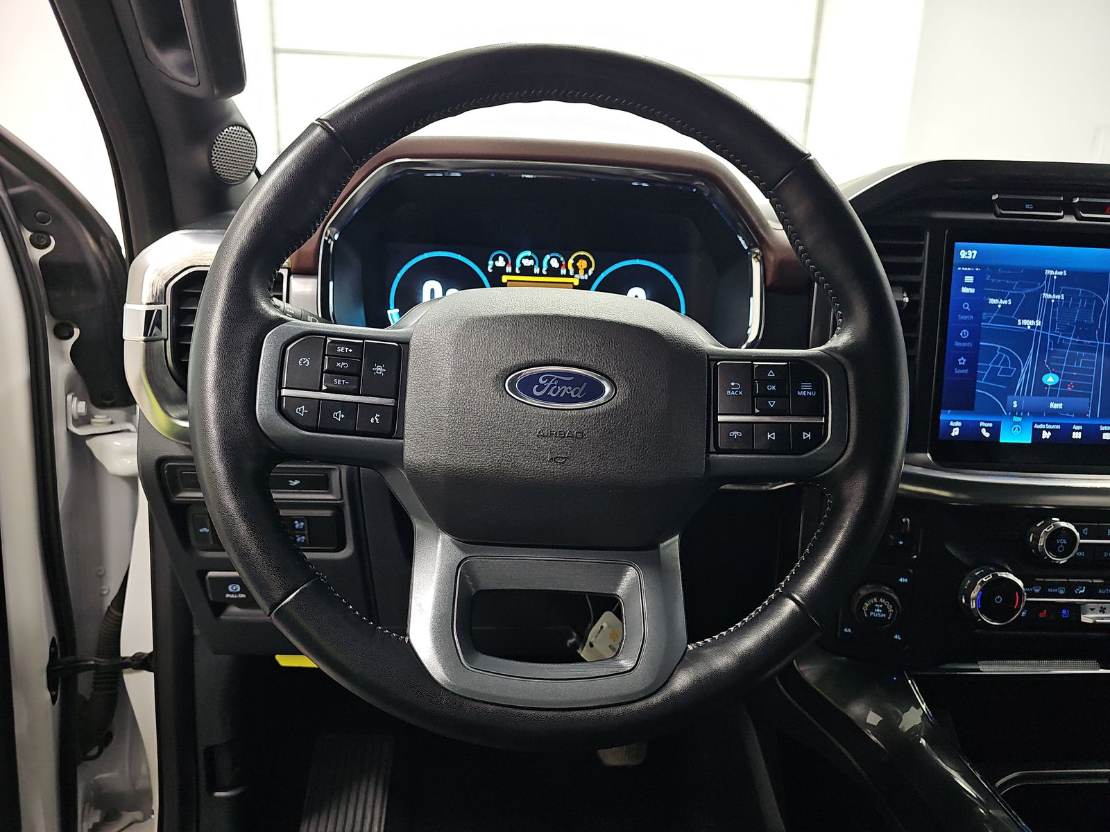 2023 Ford F-150 Lariat AWD