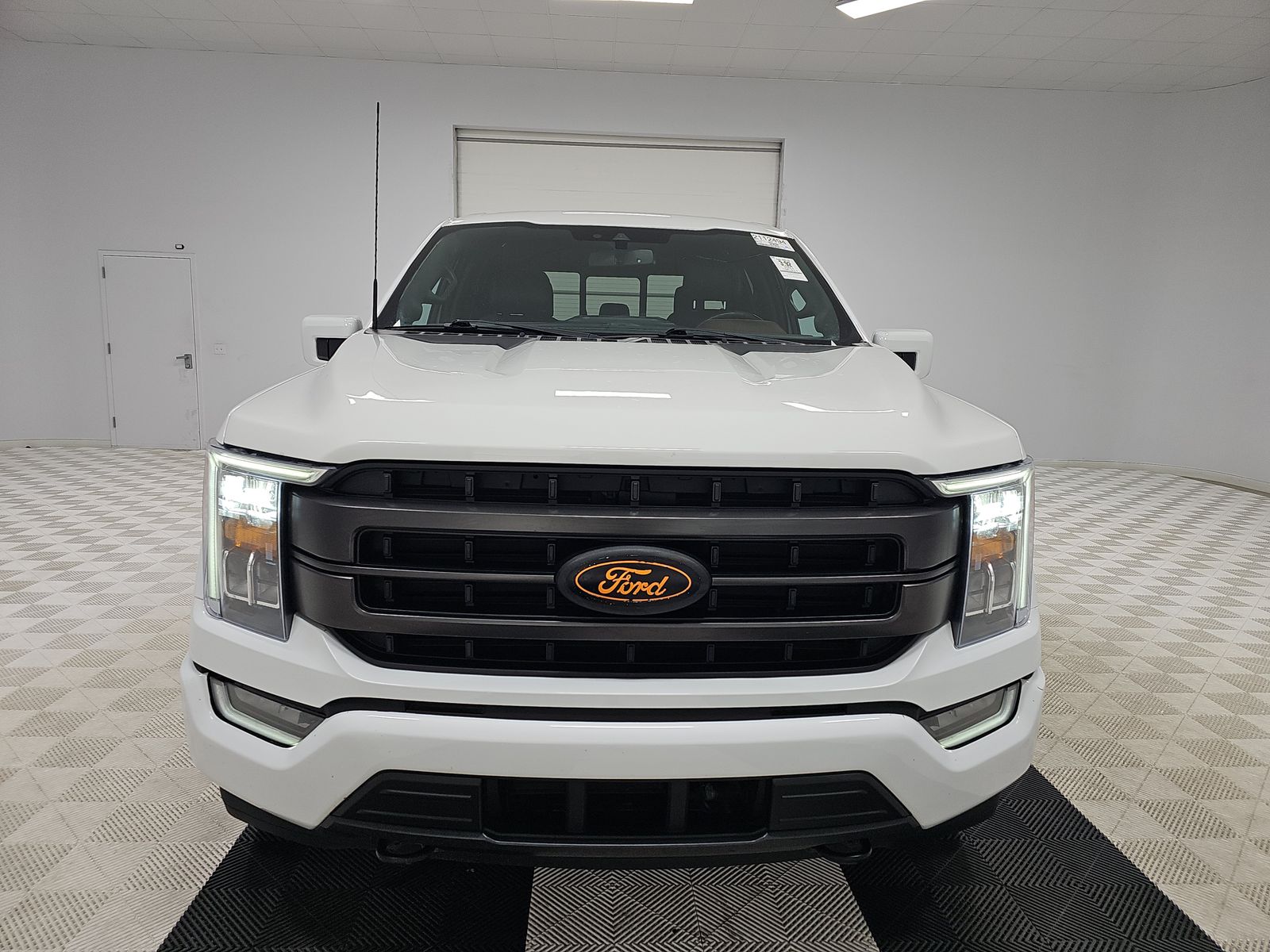 2023 Ford F-150 Lariat AWD