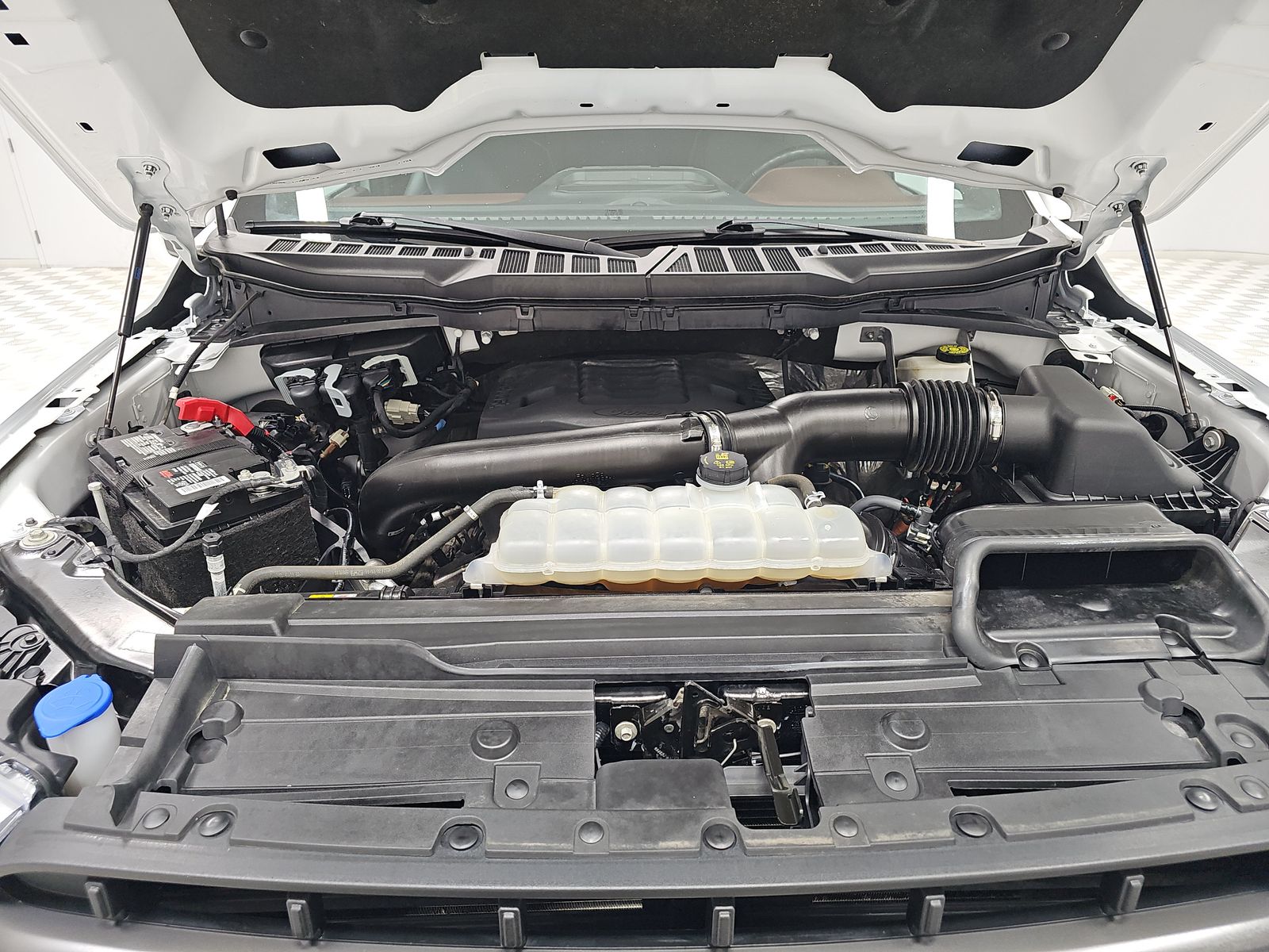 2023 Ford F-150 Lariat AWD