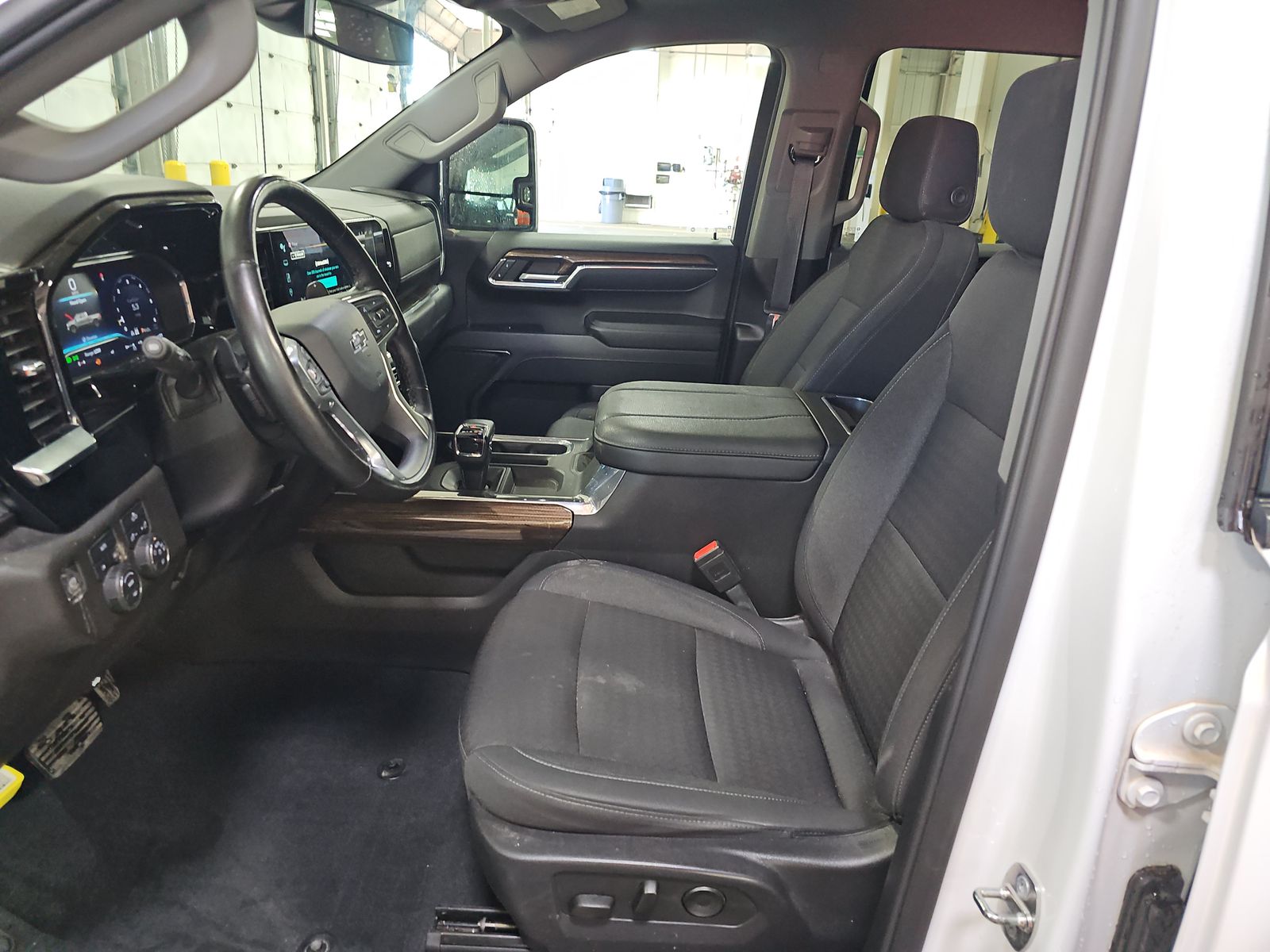2024 Chevrolet Silverado 1500 RST AWD