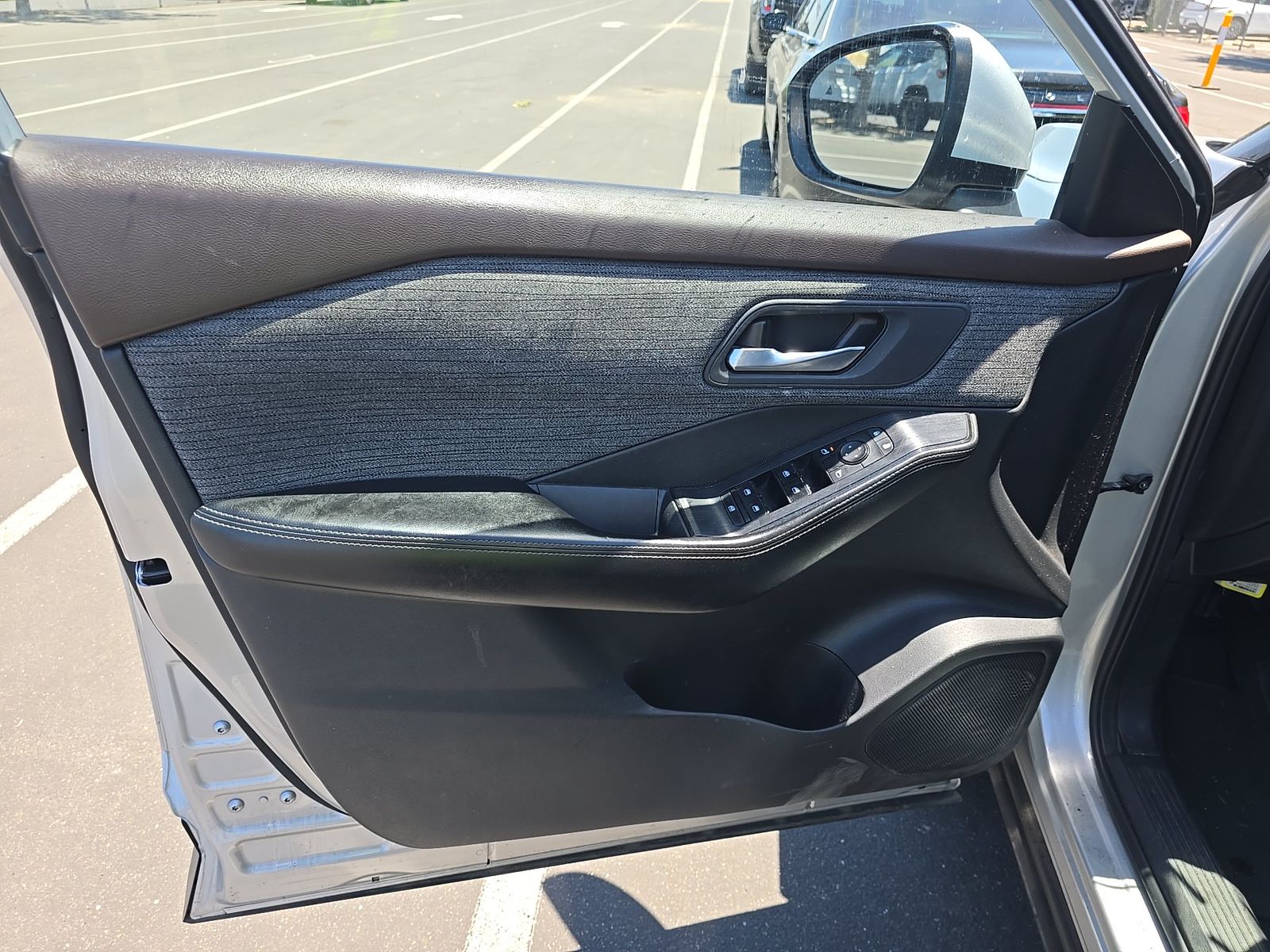 2021 Nissan Rogue SV FWD