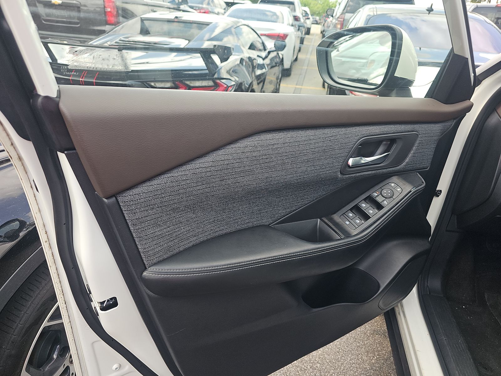 2023 Nissan Rogue SV FWD