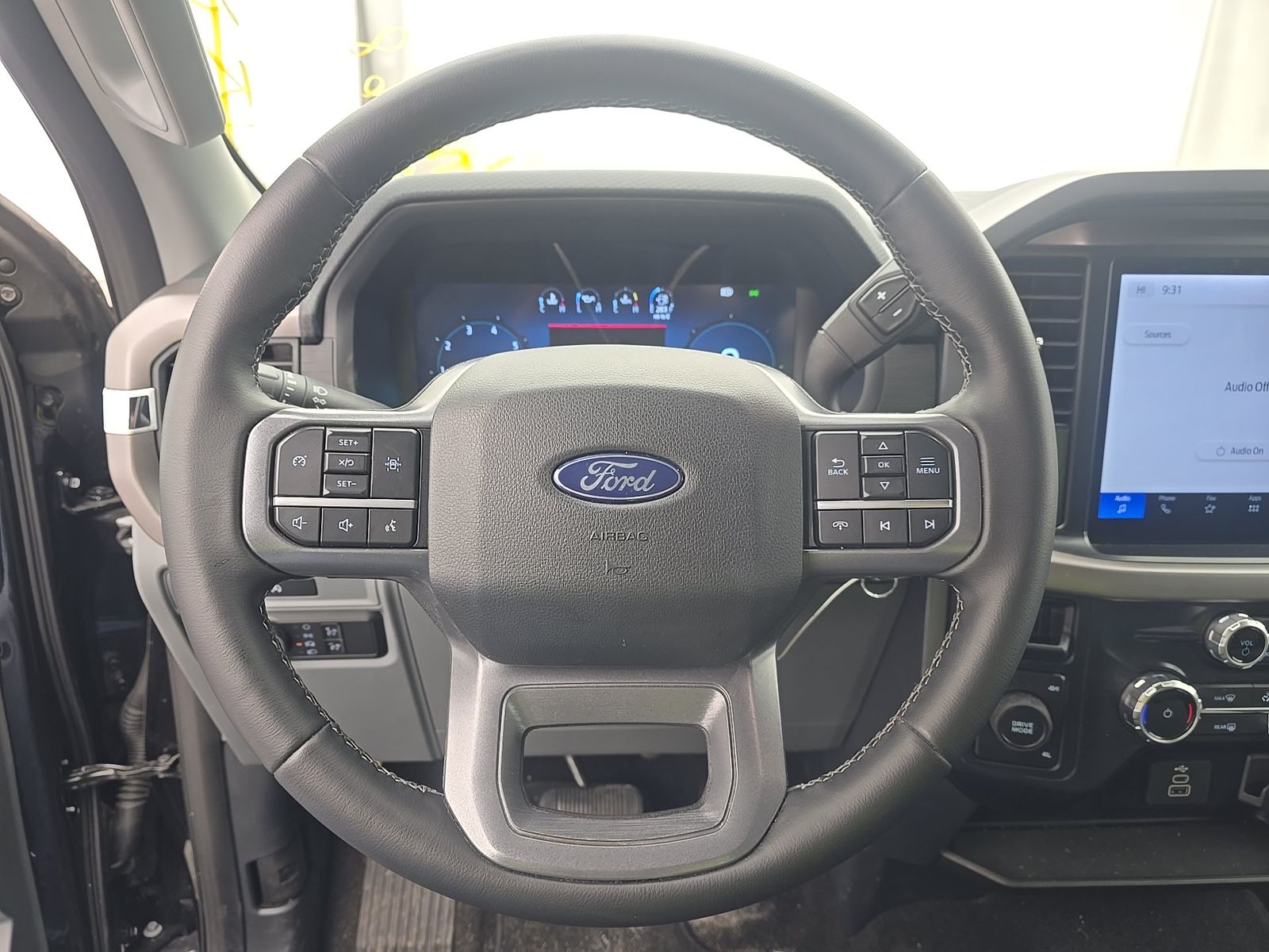 2025 Ford F-150 XLT AWD