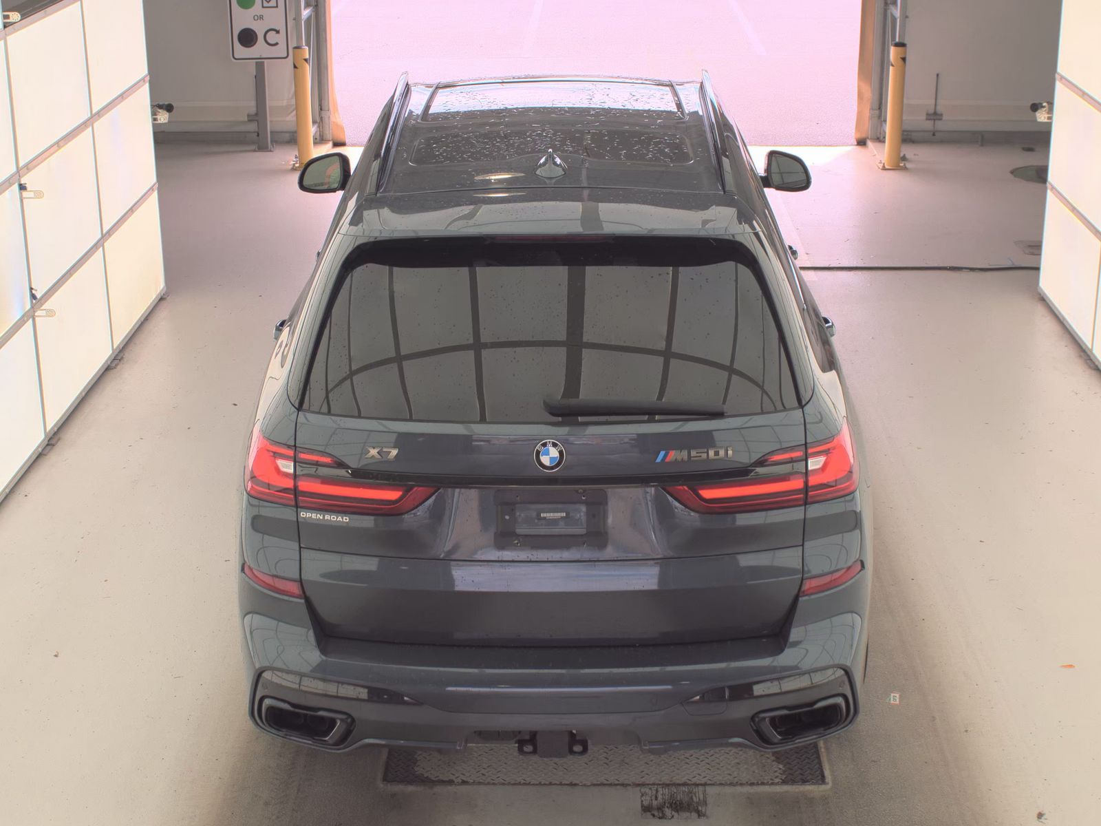 2021 BMW X7 M50i AWD
