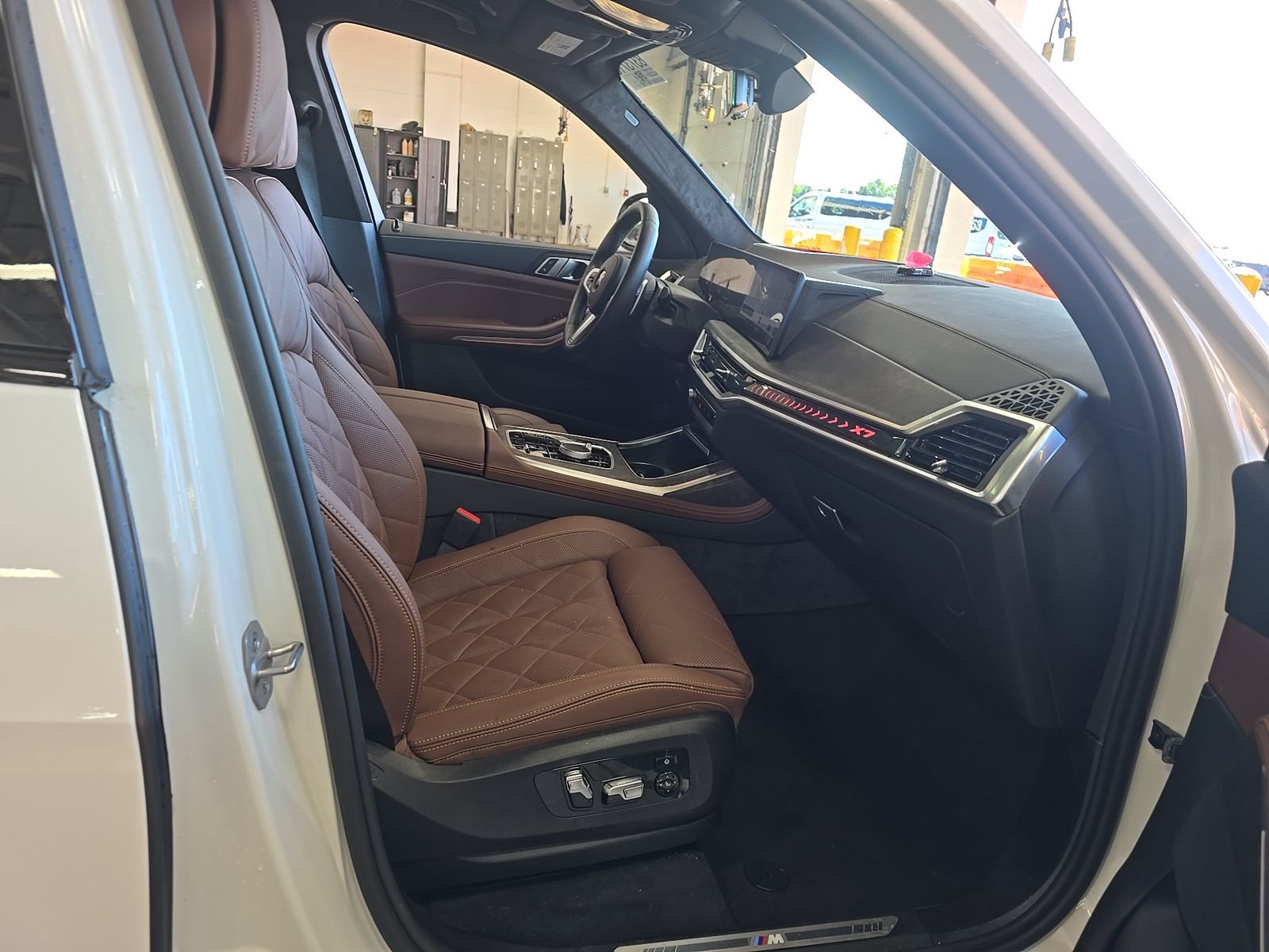 2026 BMW X7 xDrive40i AWD