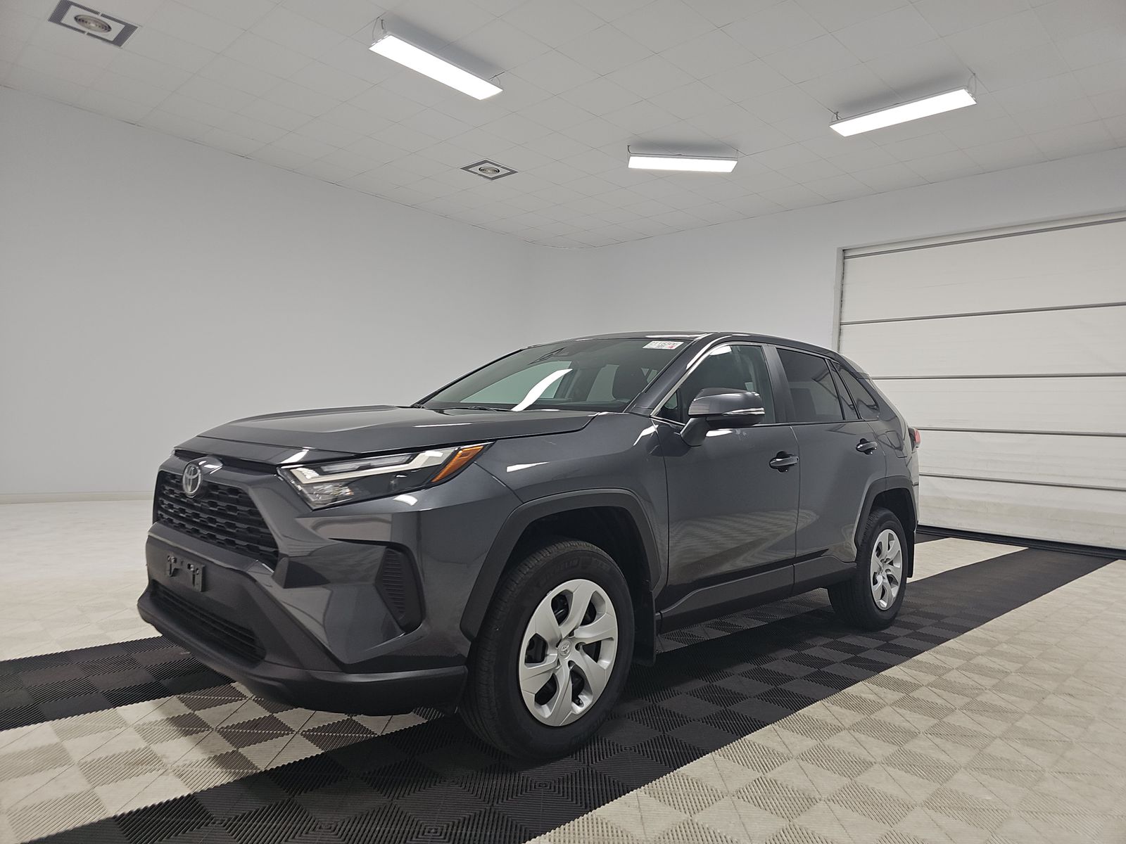 2025 Toyota RAV4 LE AWD