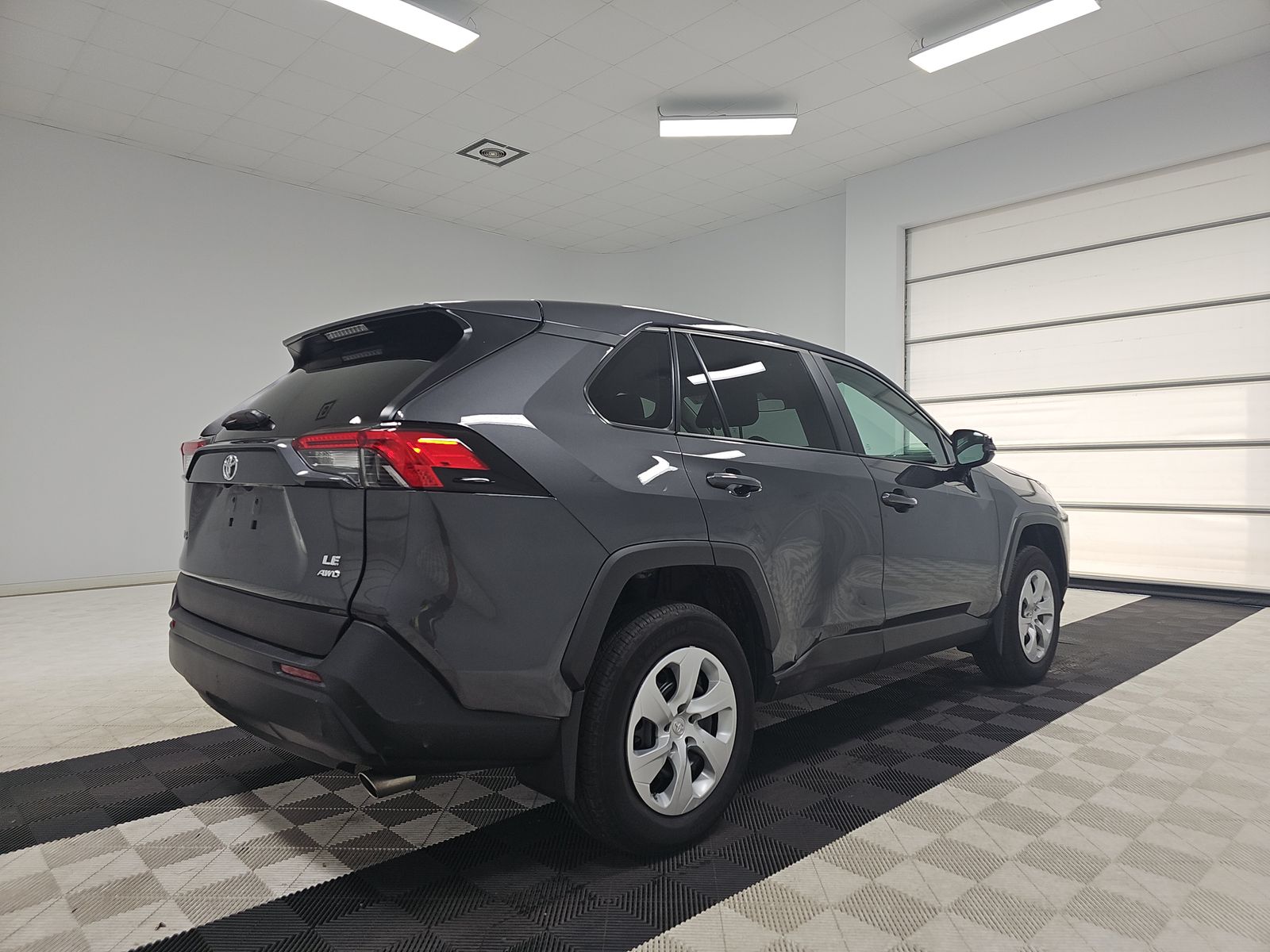 2025 Toyota RAV4 LE AWD