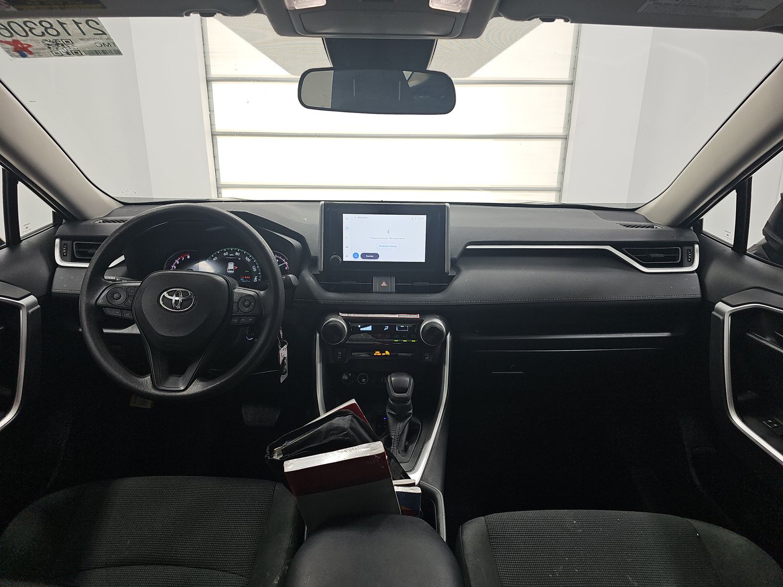 2025 Toyota RAV4 LE AWD