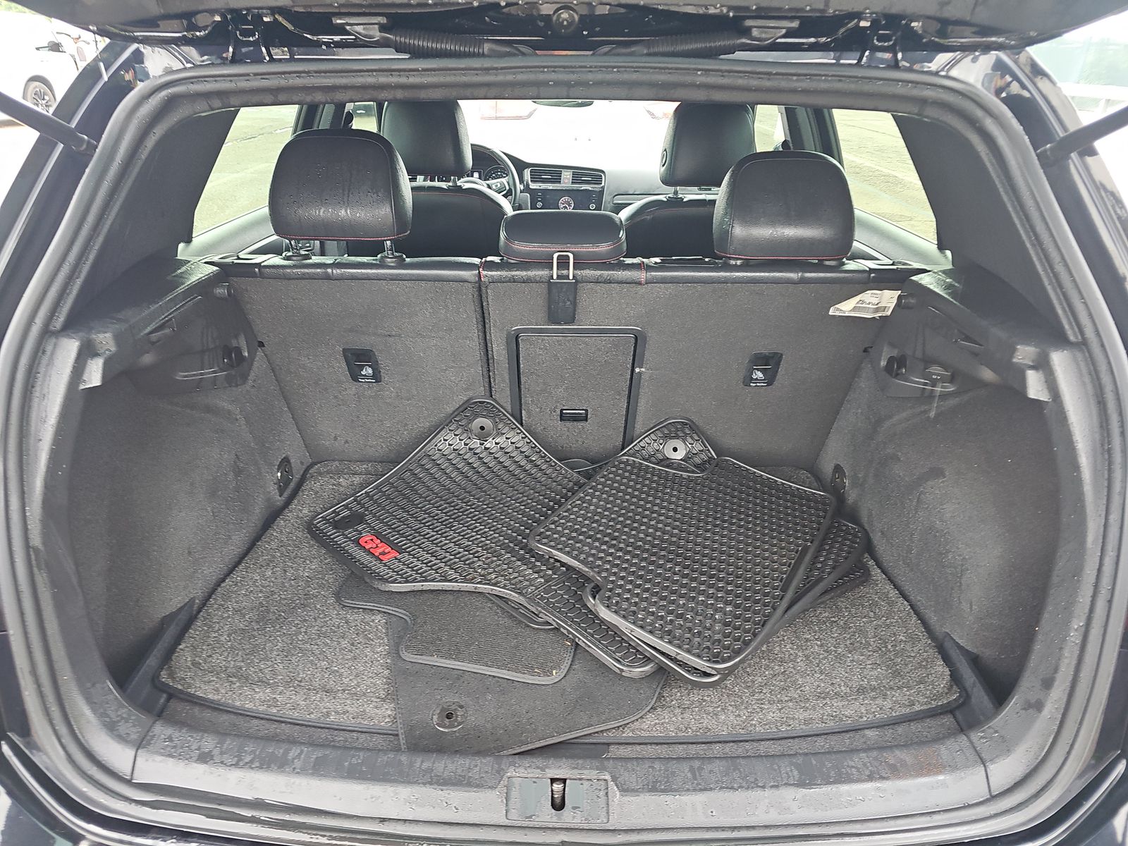 2021 Volkswagen Golf GTI 2.0T SE FWD