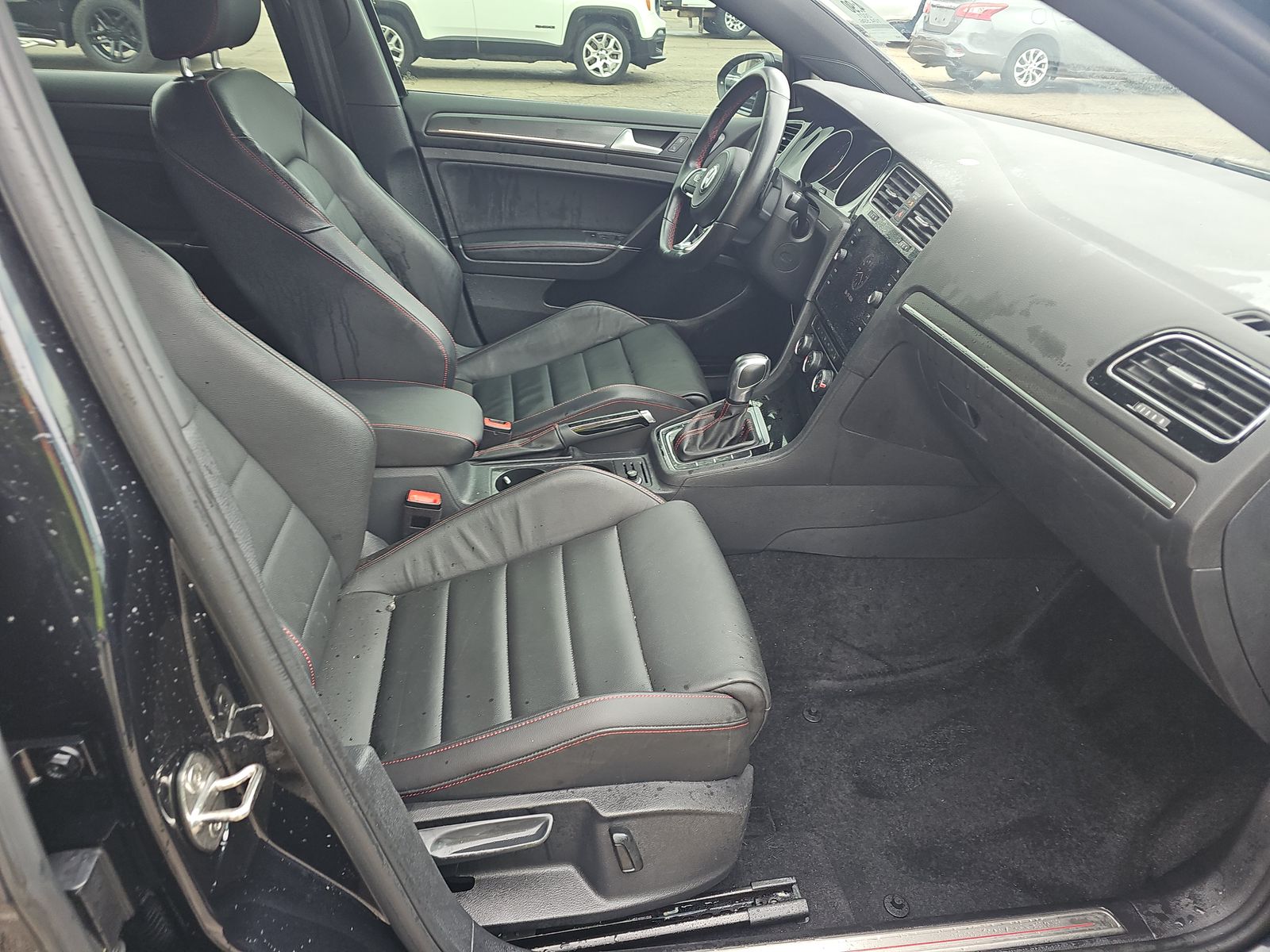 2021 Volkswagen Golf GTI 2.0T SE FWD