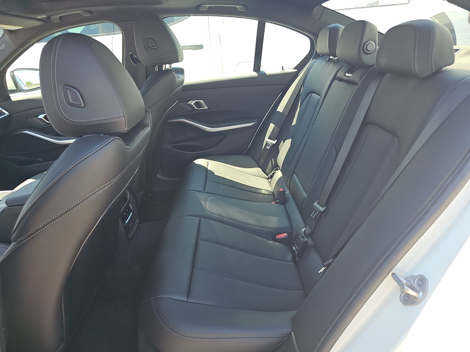 2026 BMW 3 Series 330i xDrive AWD