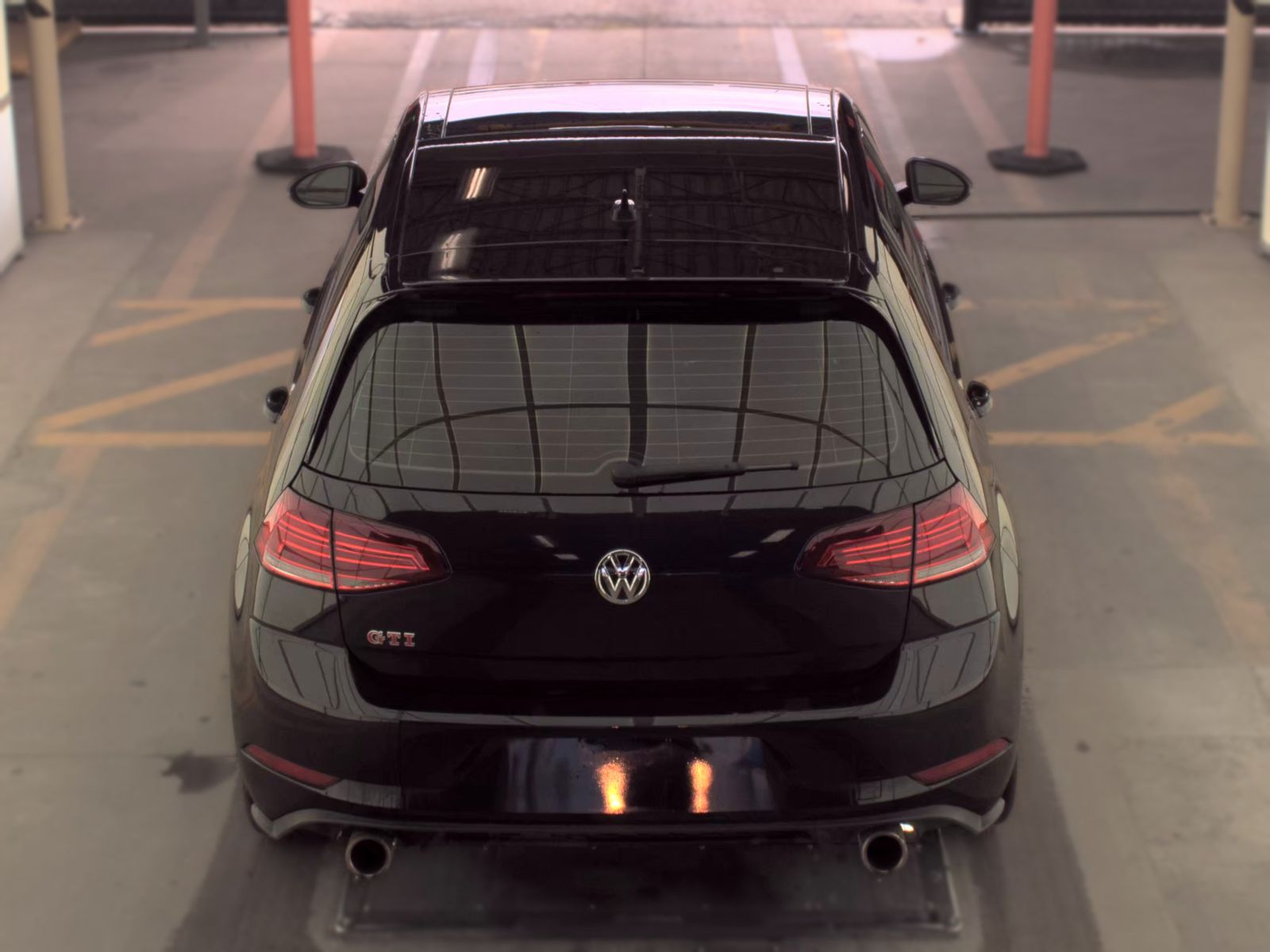 2021 Volkswagen Golf GTI 2.0T SE FWD