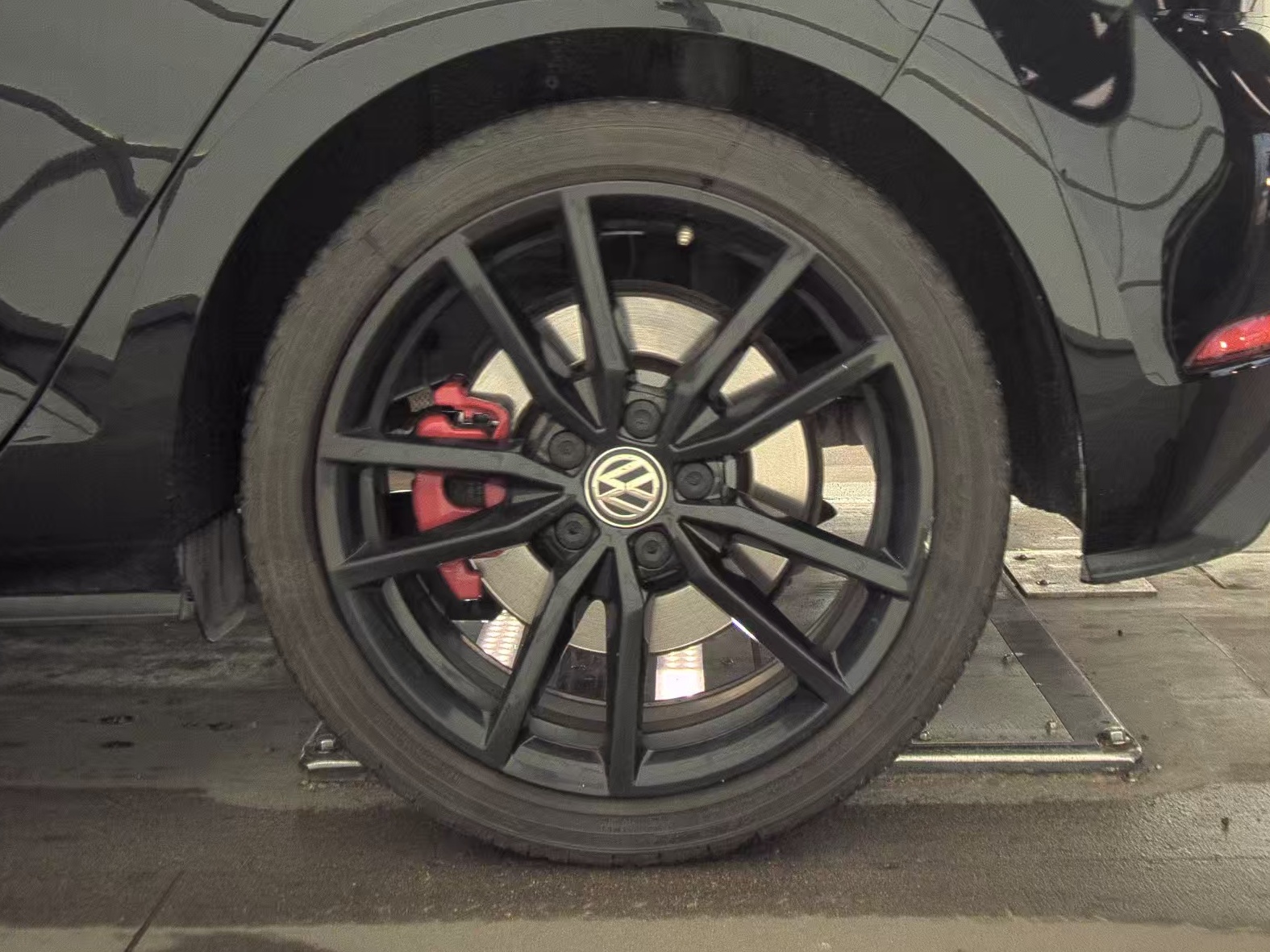 2021 Volkswagen Golf GTI 2.0T SE FWD