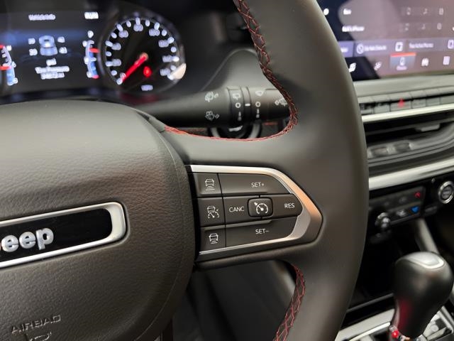 2025 Jeep Compass Trailhawk AWD