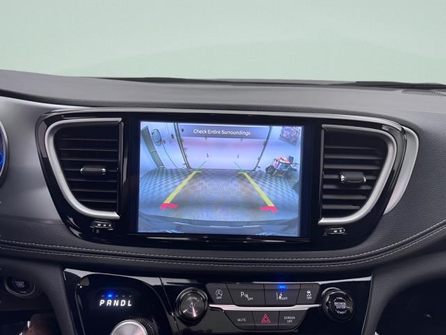 2026 Chrysler Pacifica Limited FWD