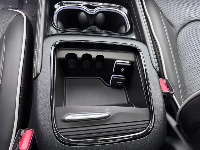 2026 Chrysler Pacifica Limited FWD