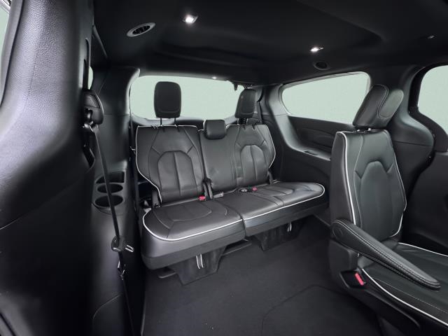 2026 Chrysler Pacifica Limited FWD