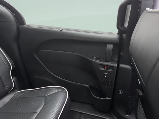 2026 Chrysler Pacifica Limited FWD