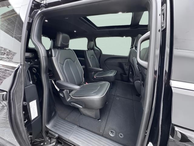 2026 Chrysler Pacifica Limited FWD