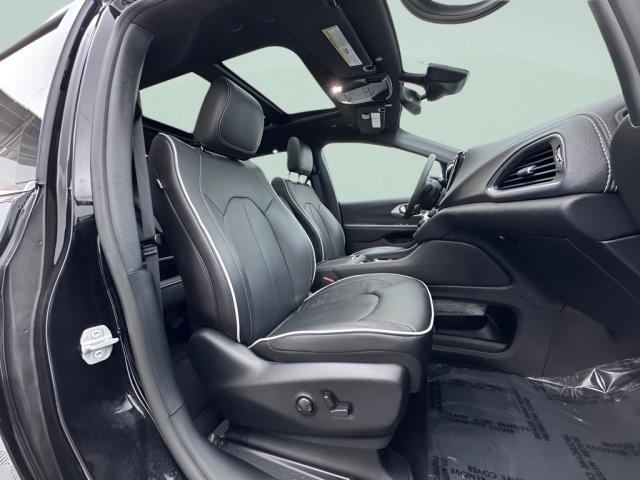 2026 Chrysler Pacifica Limited FWD