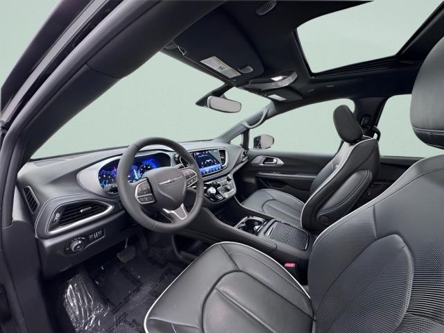 2026 Chrysler Pacifica Limited FWD