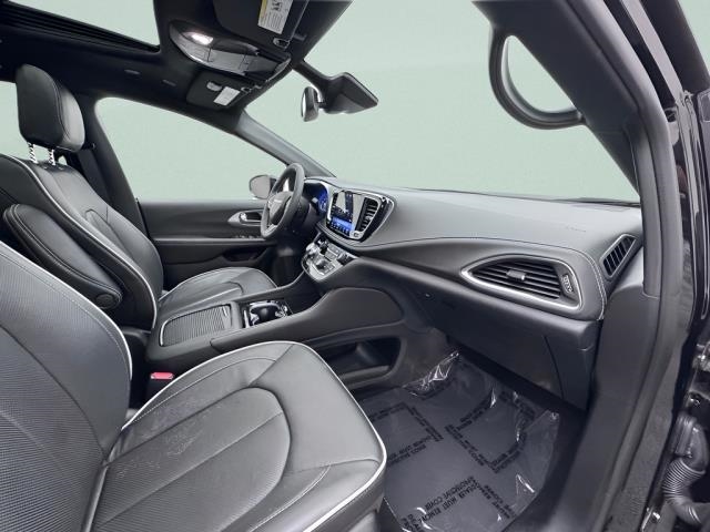 2026 Chrysler Pacifica Limited FWD