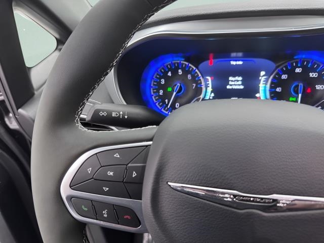 2026 Chrysler Pacifica Limited FWD