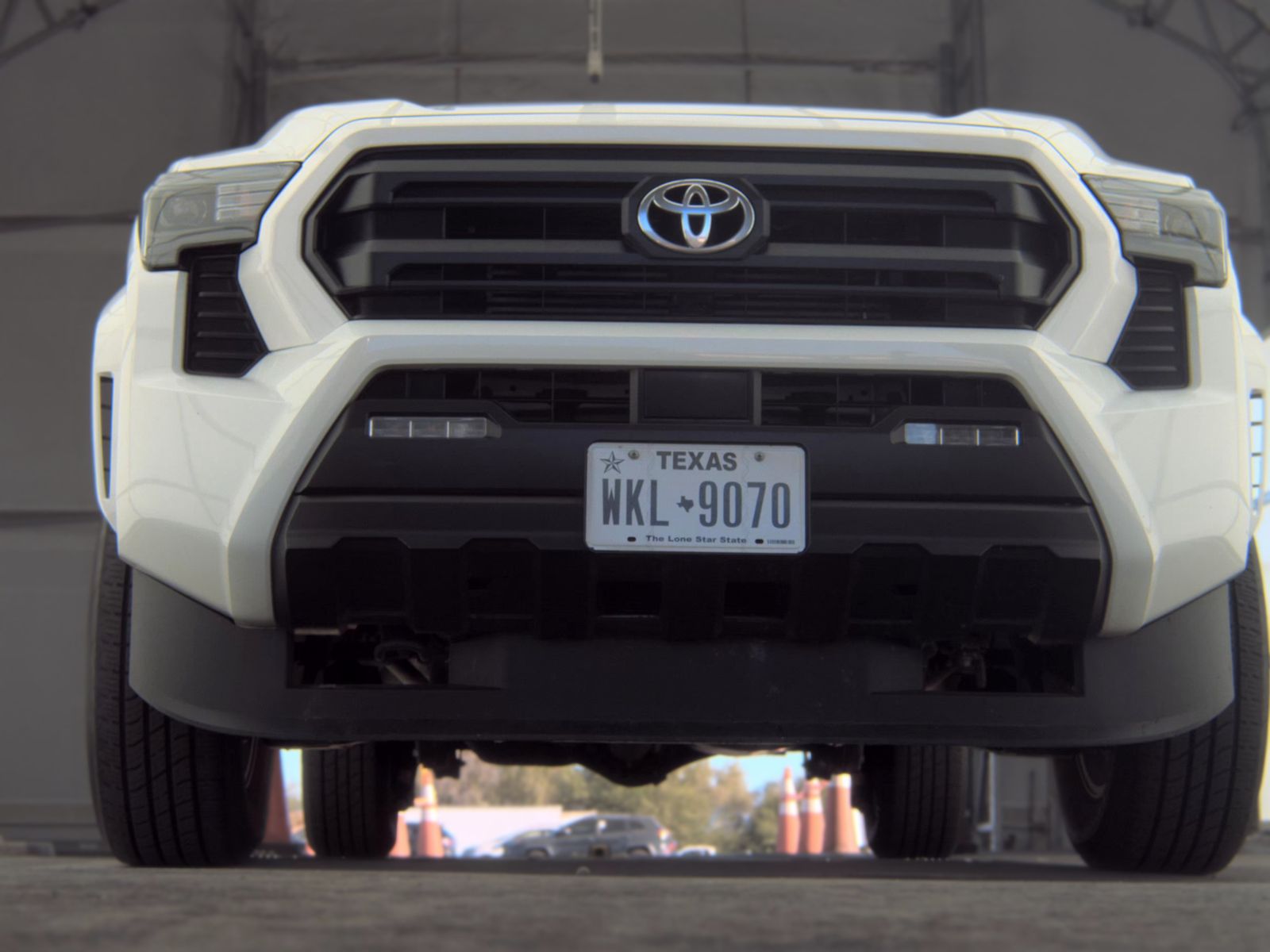 2025 Toyota Tacoma SR5 AWD