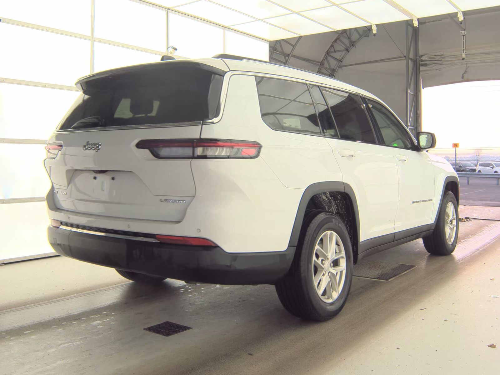 2022 Jeep Grand Cherokee L Laredo AWD