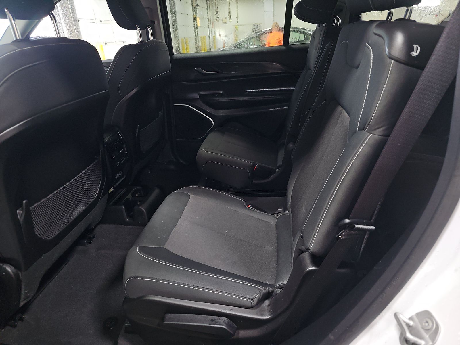 2022 Jeep Grand Cherokee L Laredo AWD