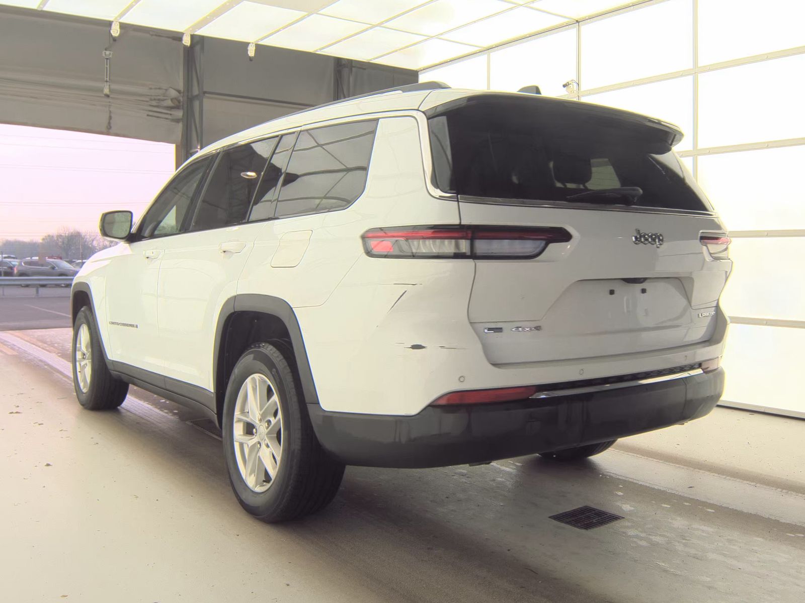 2022 Jeep Grand Cherokee L Laredo AWD