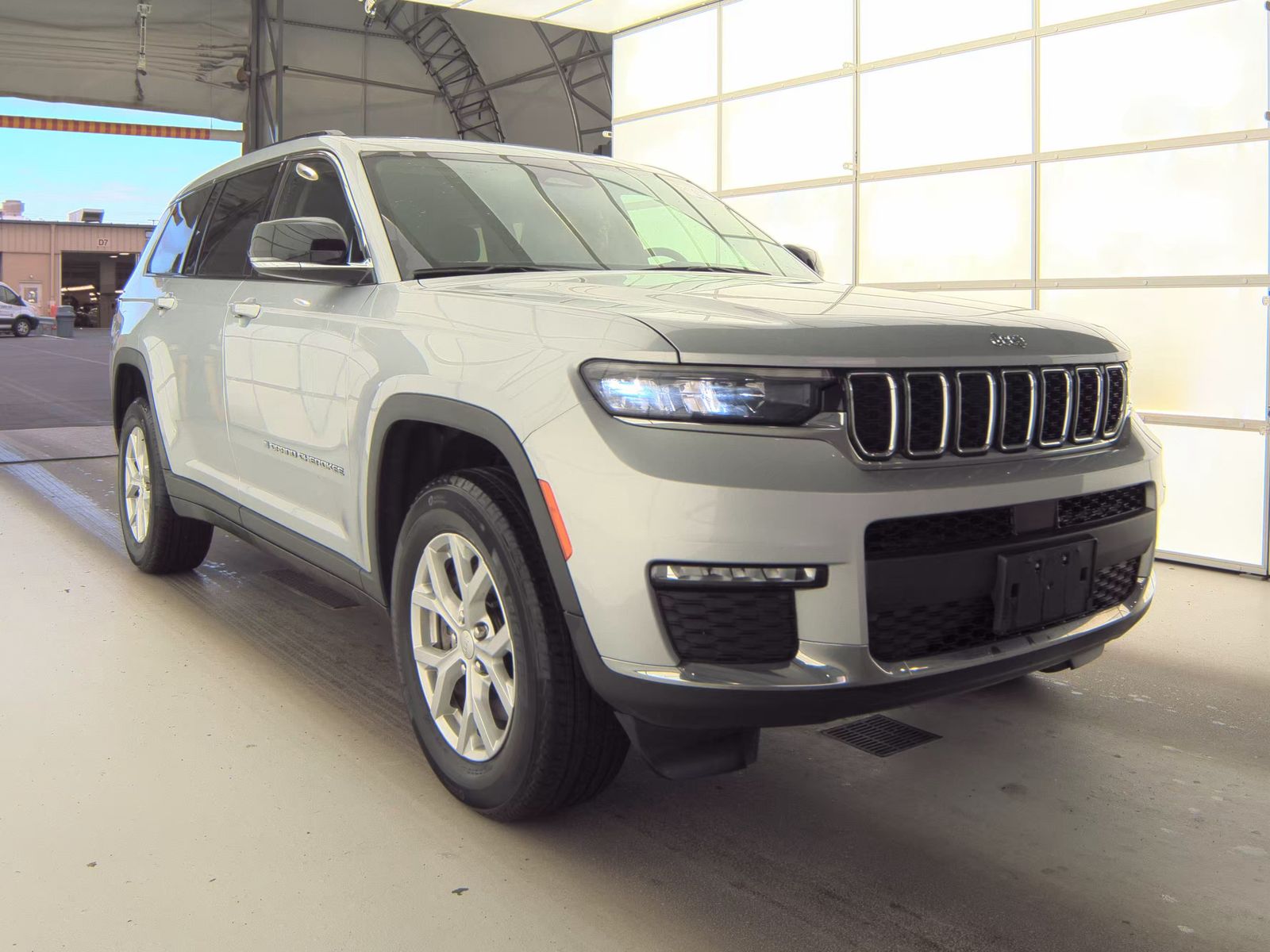 2023 Jeep Grand Cherokee L Limited AWD