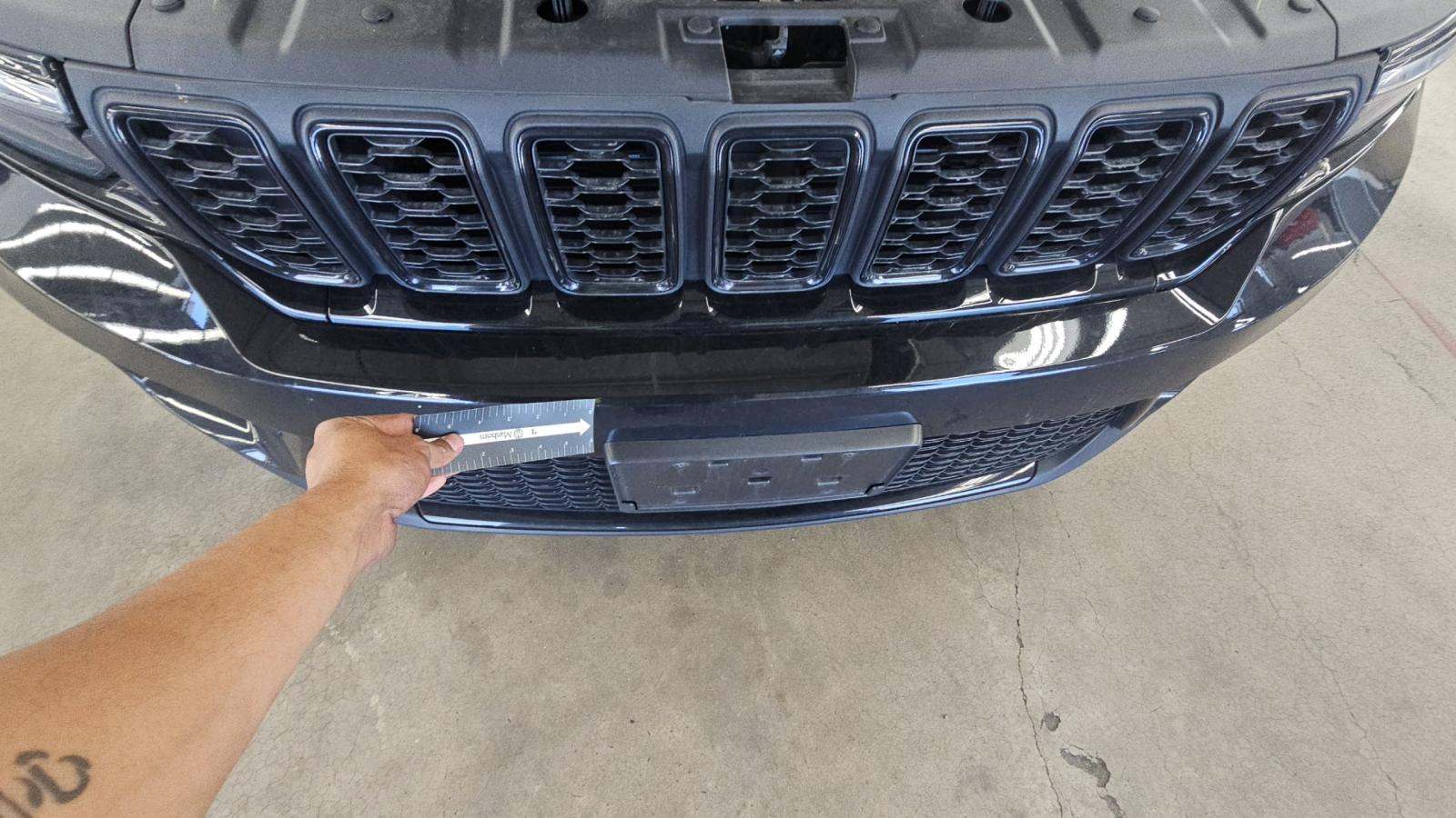 2023 Jeep Grand Cherokee Limited AWD