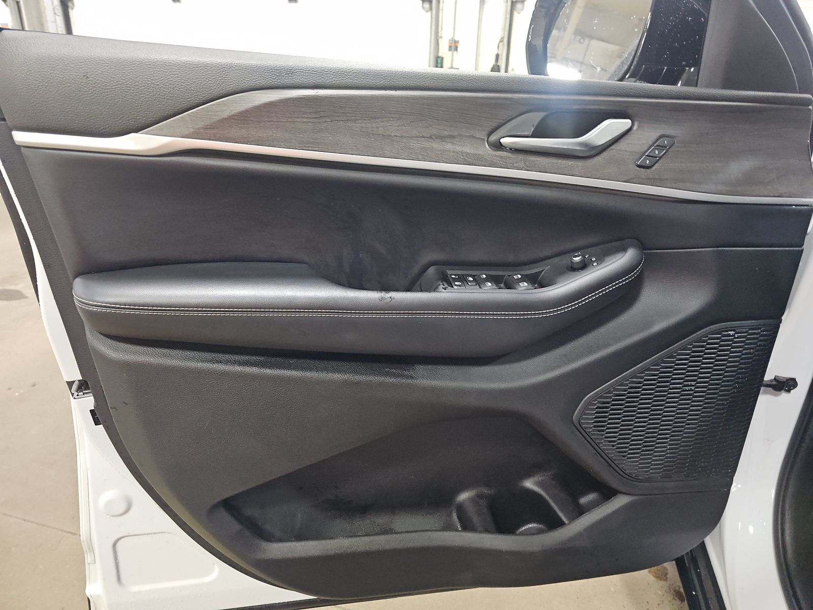 2023 Jeep Grand Cherokee L Limited AWD