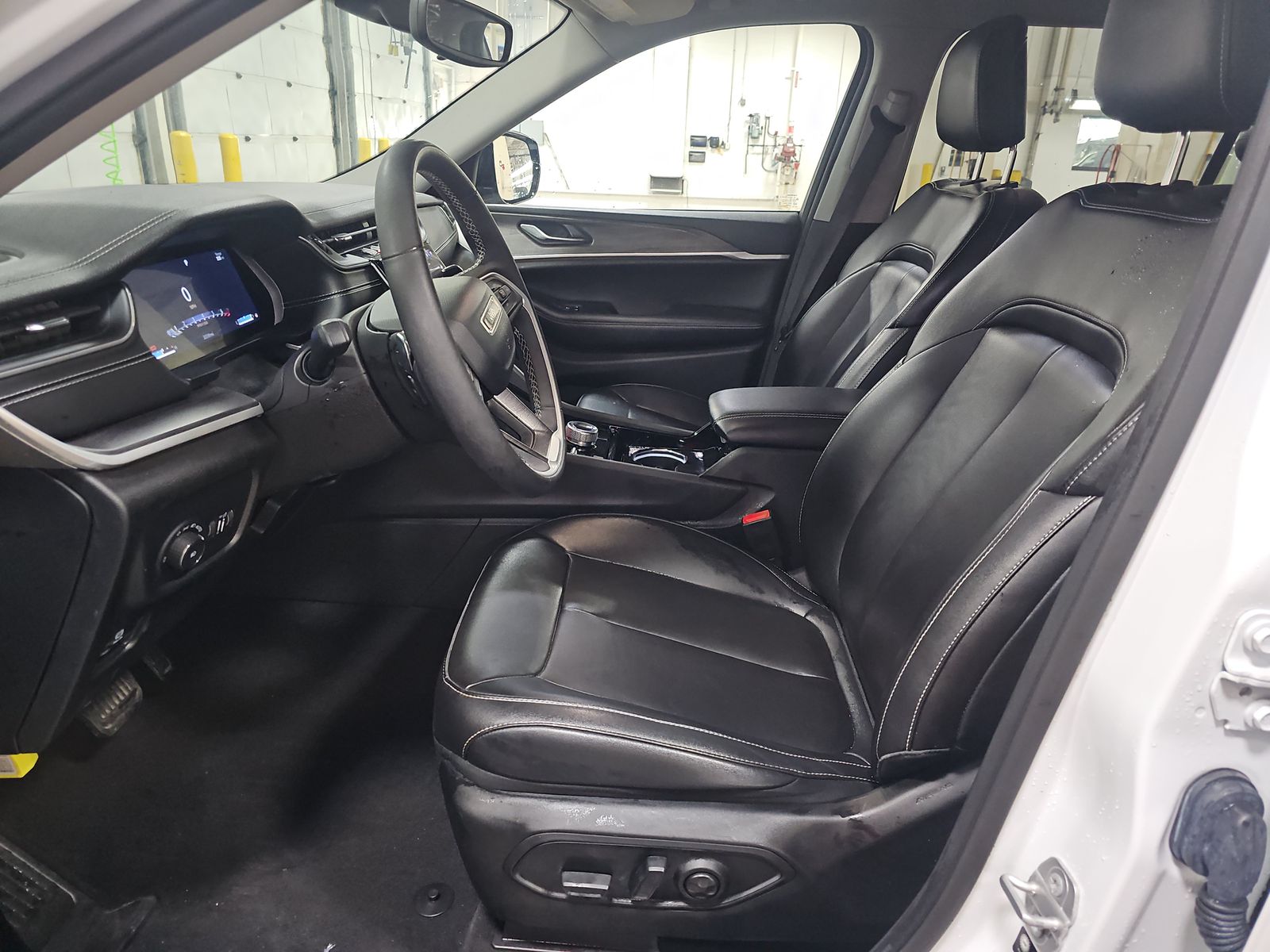 2023 Jeep Grand Cherokee L Limited AWD