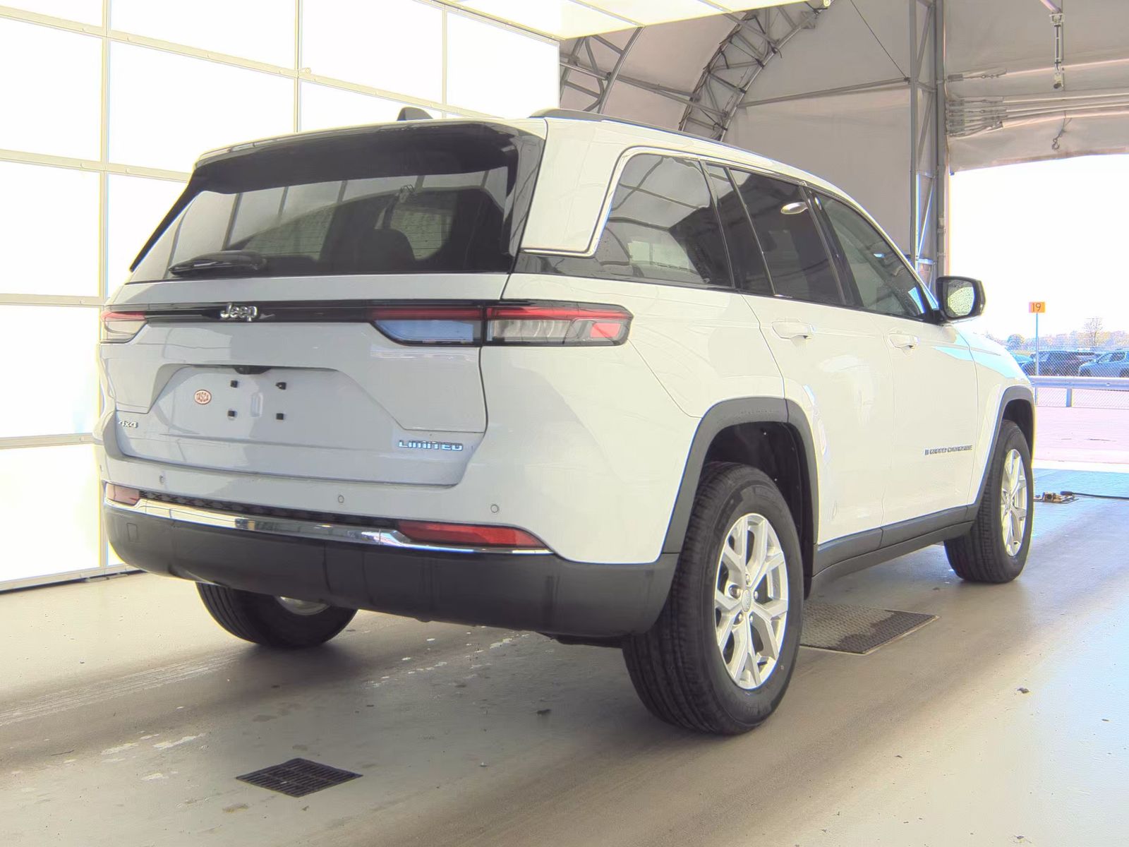 2023 Jeep Grand Cherokee Limited AWD