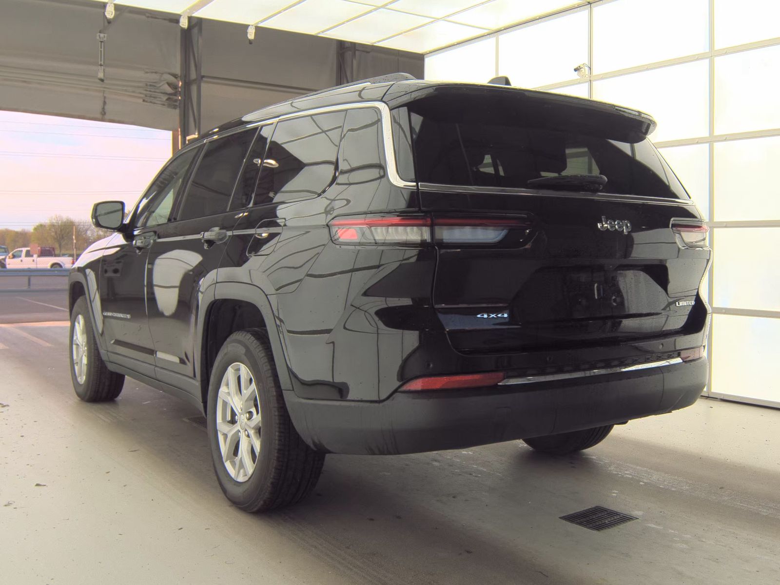 2023 Jeep Grand Cherokee L Limited AWD