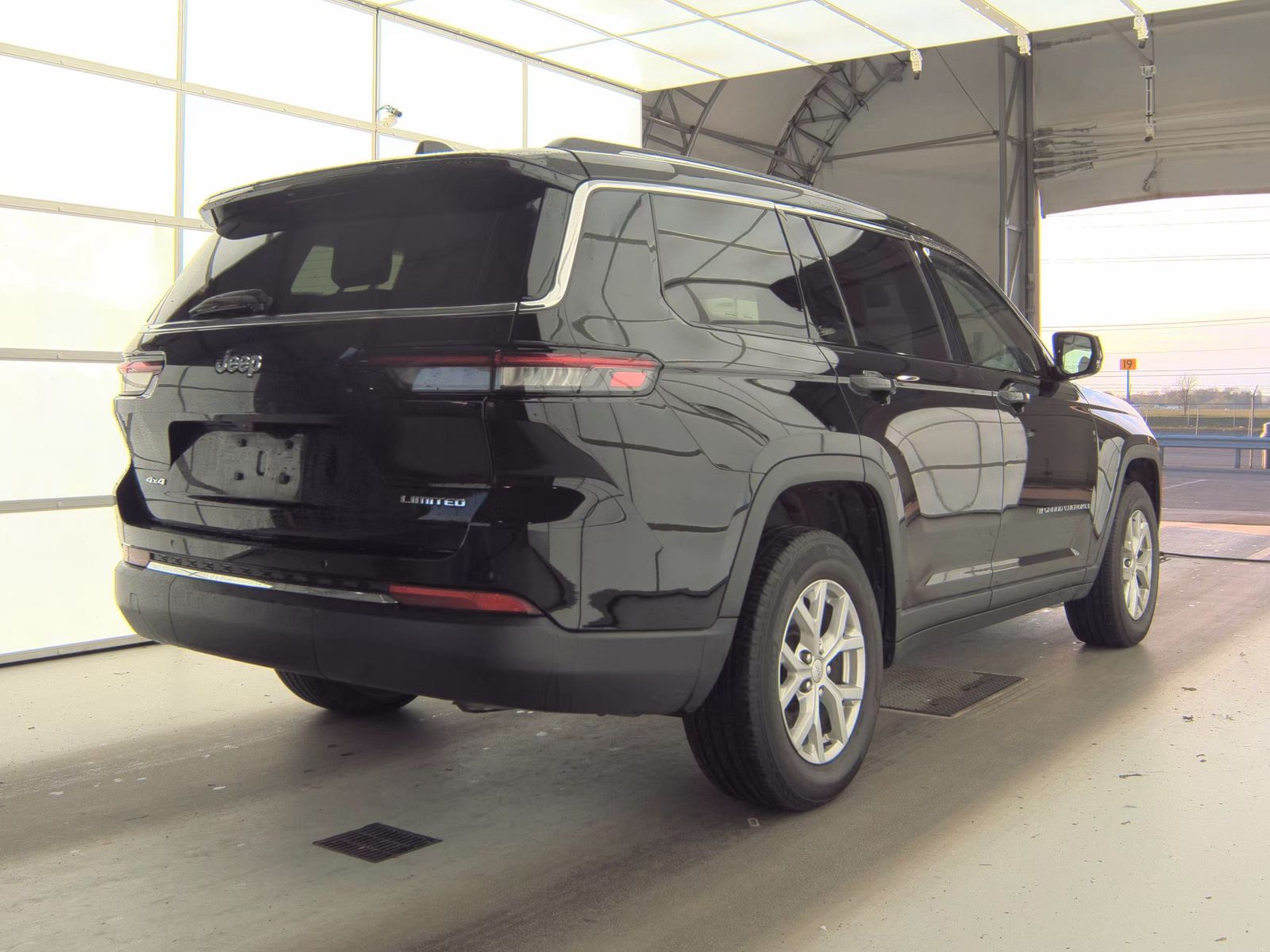 2023 Jeep Grand Cherokee L Limited AWD